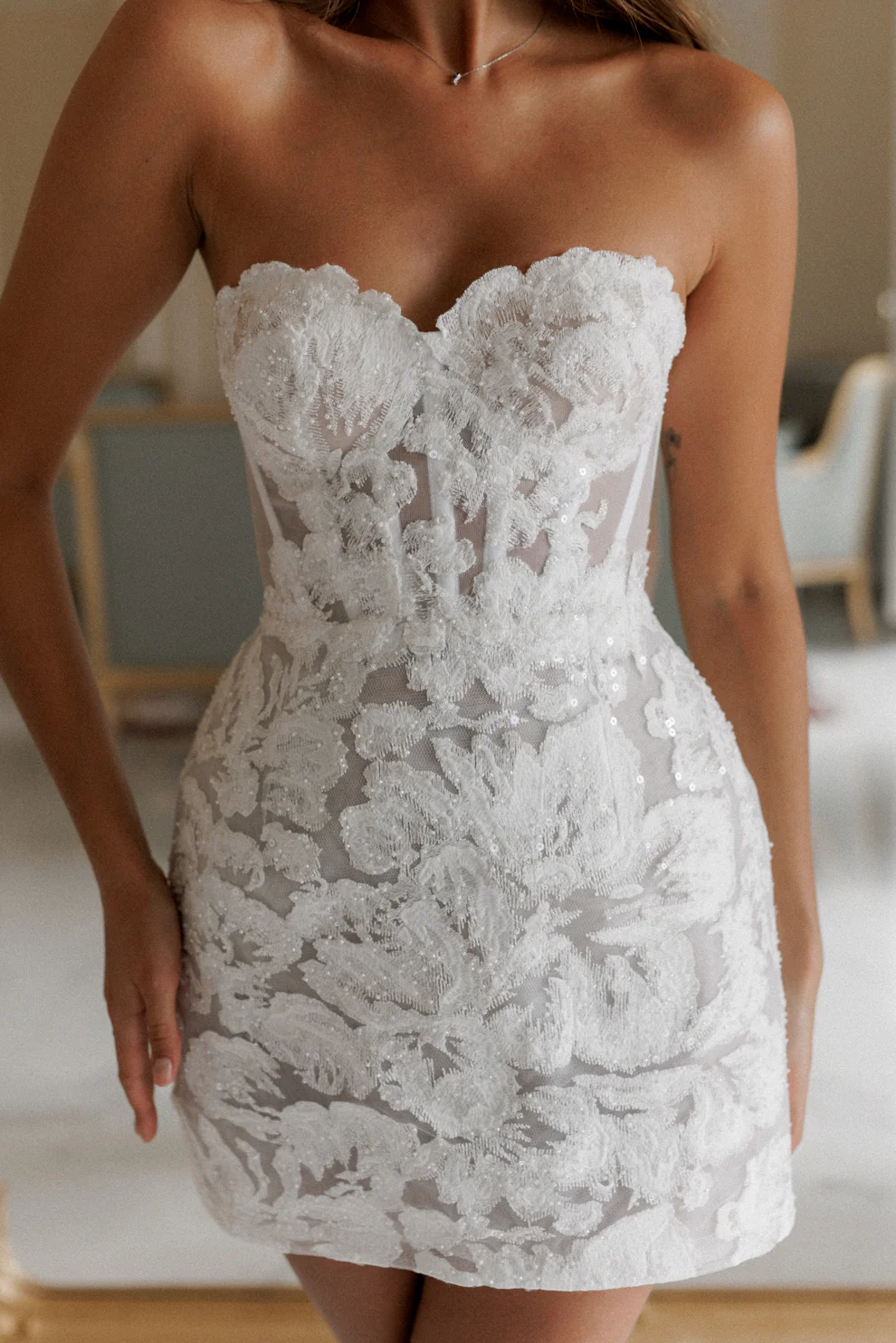 Elegant Strapless Floral Lace Mini Bridal Dress SW098