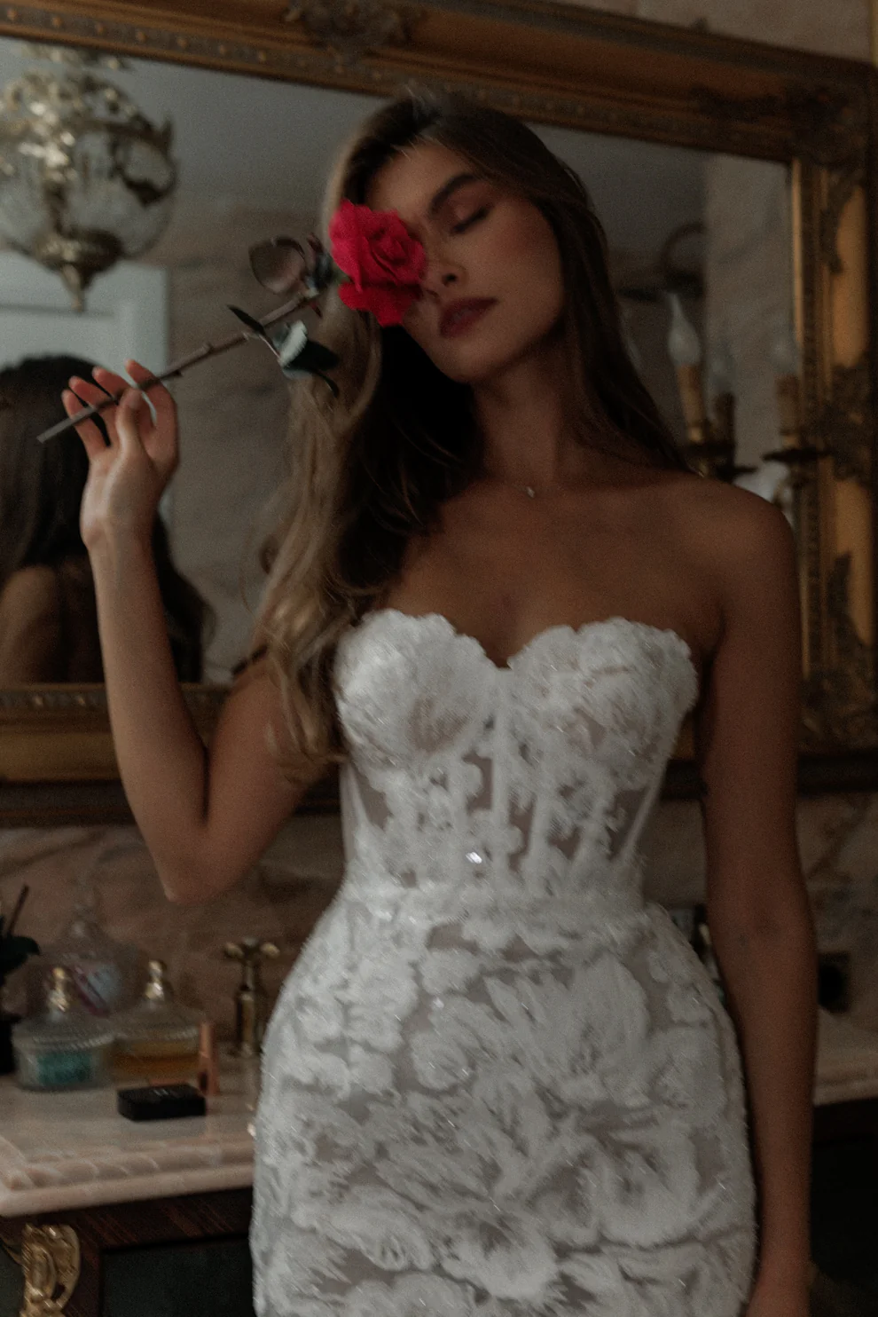 Elegant Strapless Floral Lace Mini Bridal Dress SW098