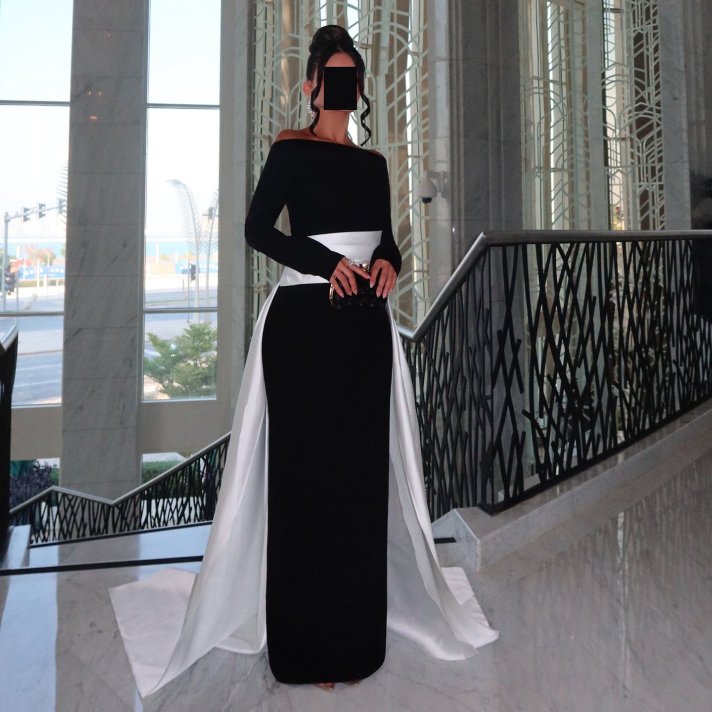 Elegant Long Sleeve Mermaid Gown with Satin Train Evening Dress SF318
