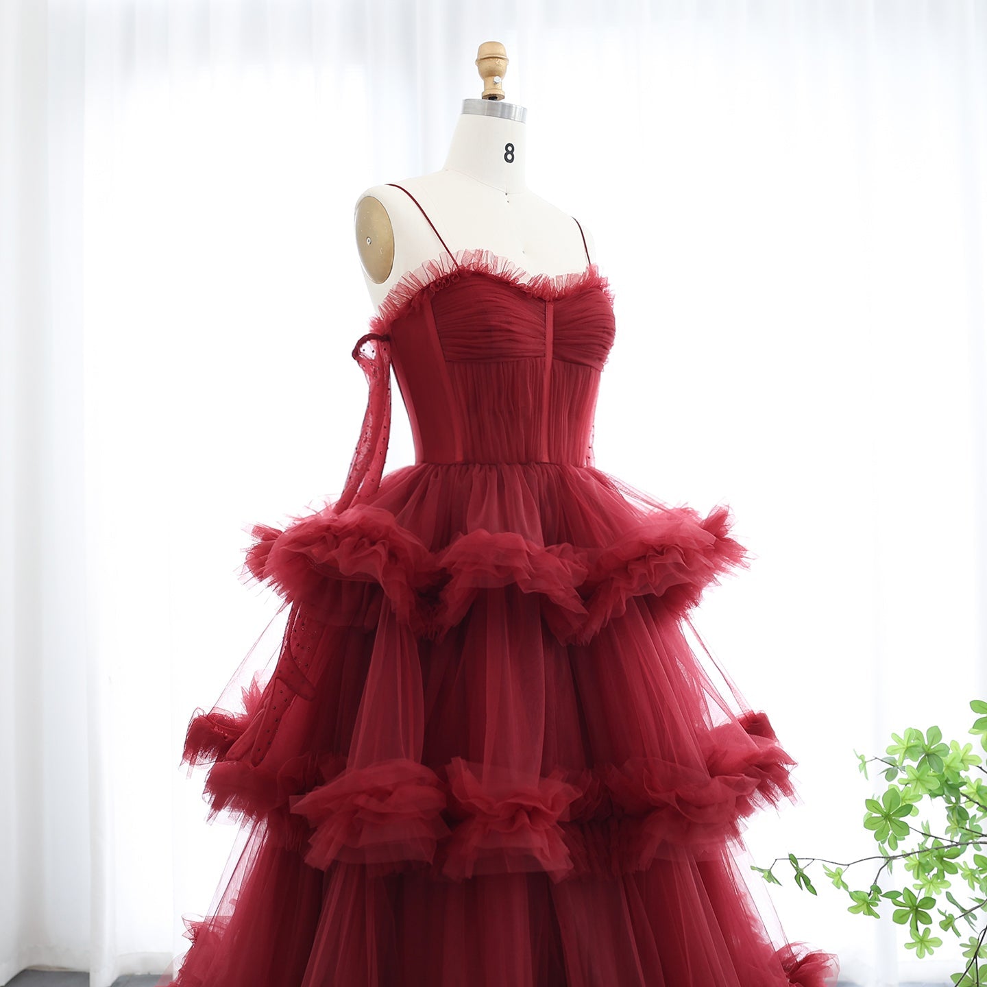 Burgundy Tulle Tiered Ruffles Evening Dresses with Gloves SF472