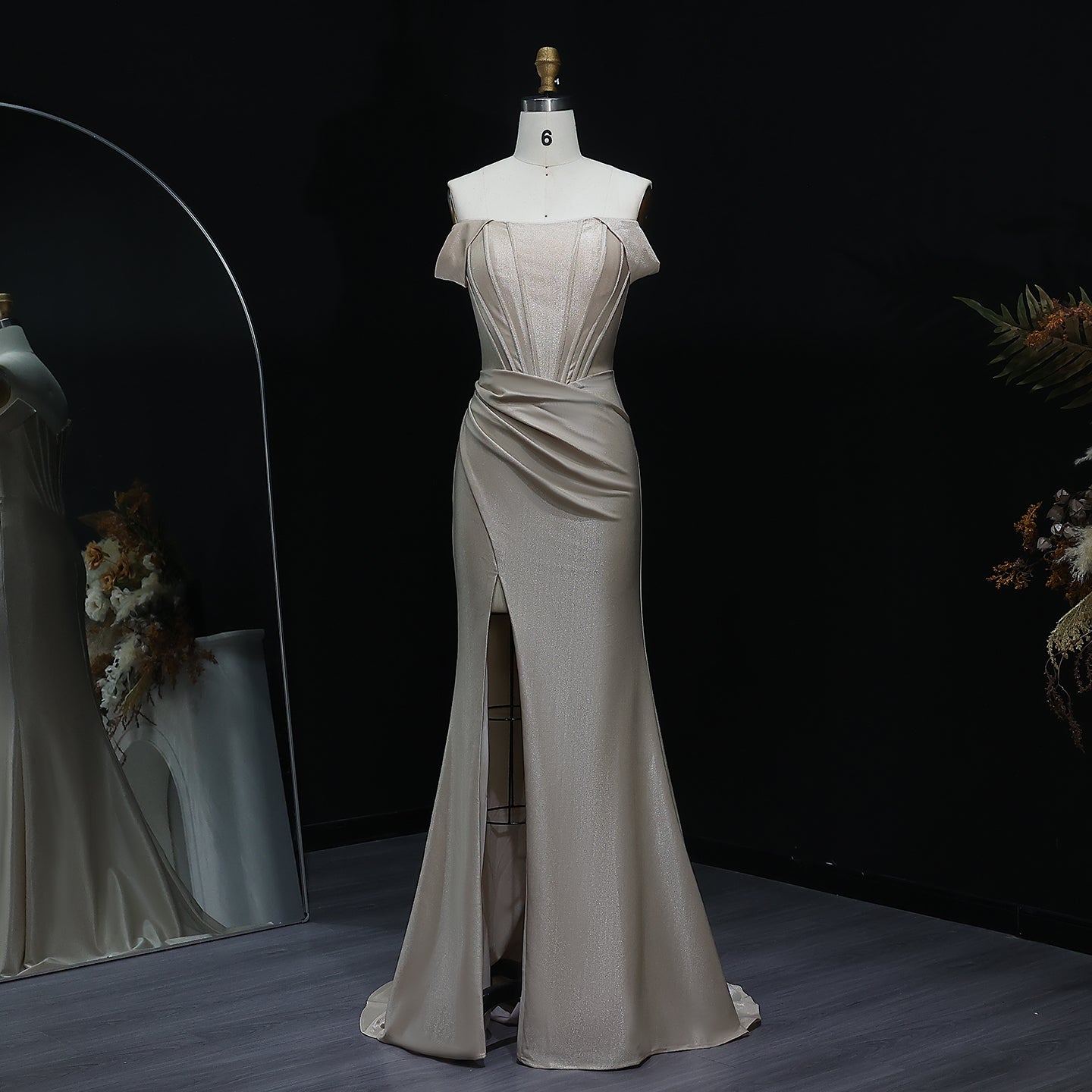 Elegant Champagne Evening Gown with Side Slit Long Mermaid Prom Dresses