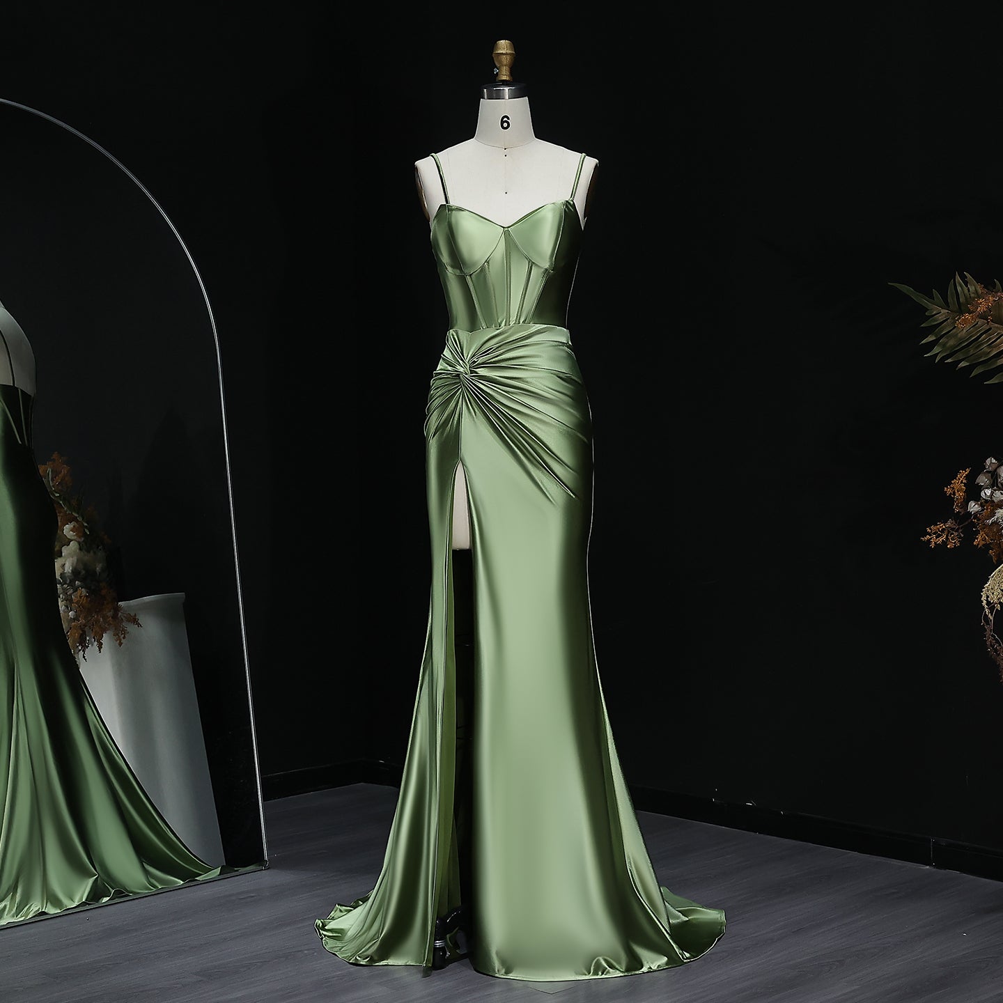 Elegant Sage Green Mermaid Prom Dresses with Slit Spaghetti Straps Special Occasion Evening Gowns