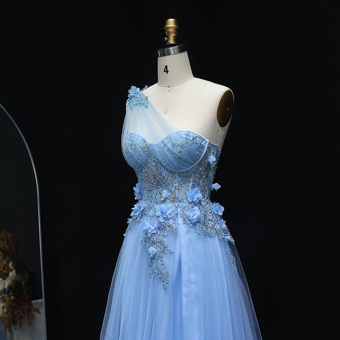 Elegant Lilac Tulle Evening Gown with Floral One Shoulder Sweetheart Sage Green Party Prom Dresses