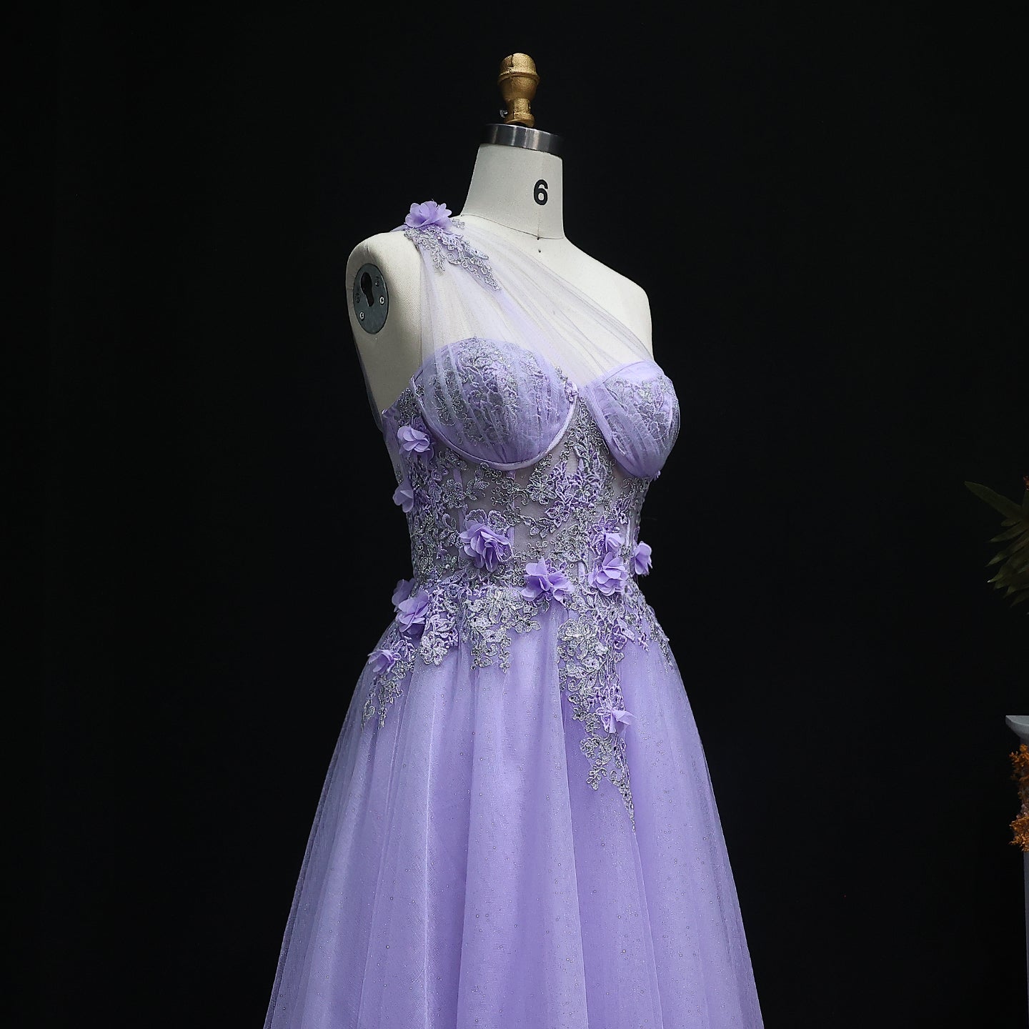 Elegant Lilac Tulle Evening Gown with Floral One Shoulder Sweetheart Sage Green Party Prom Dresses