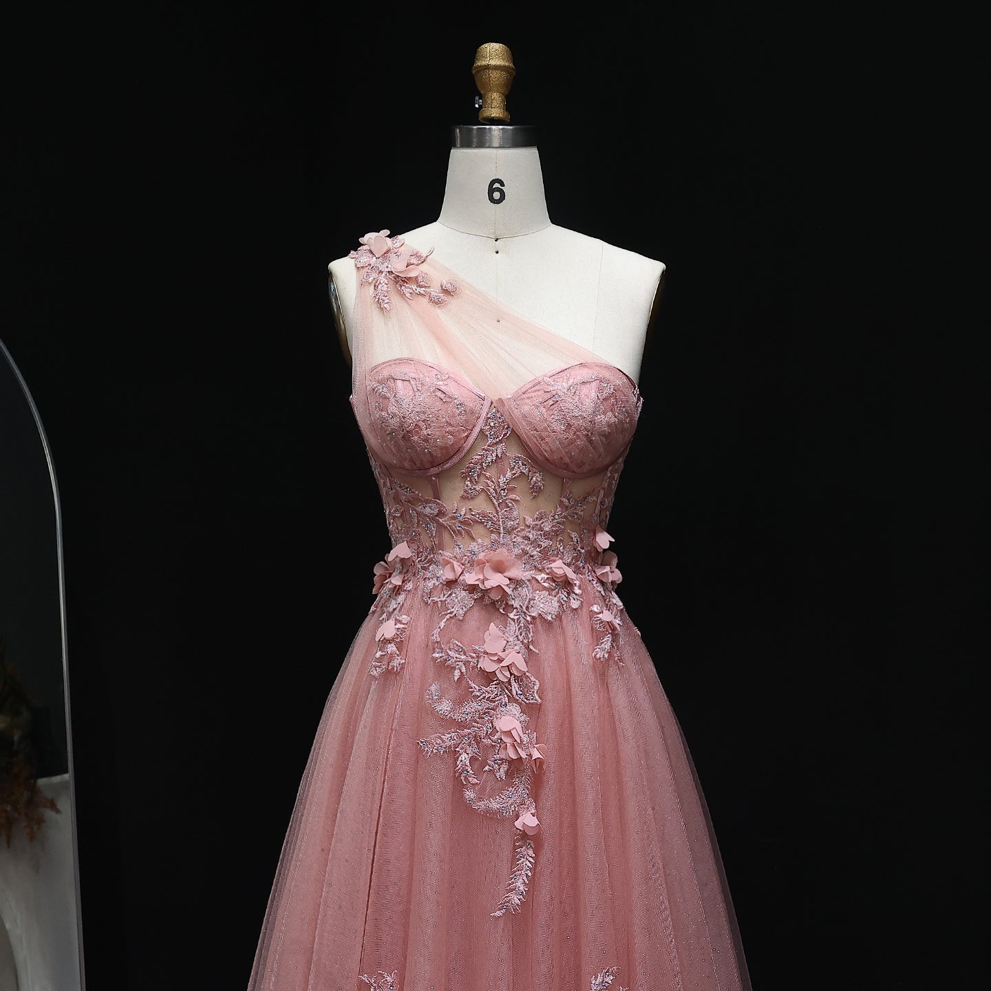Elegant Lilac Tulle Evening Gown with Floral One Shoulder Sweetheart Sage Green Party Prom Dresses