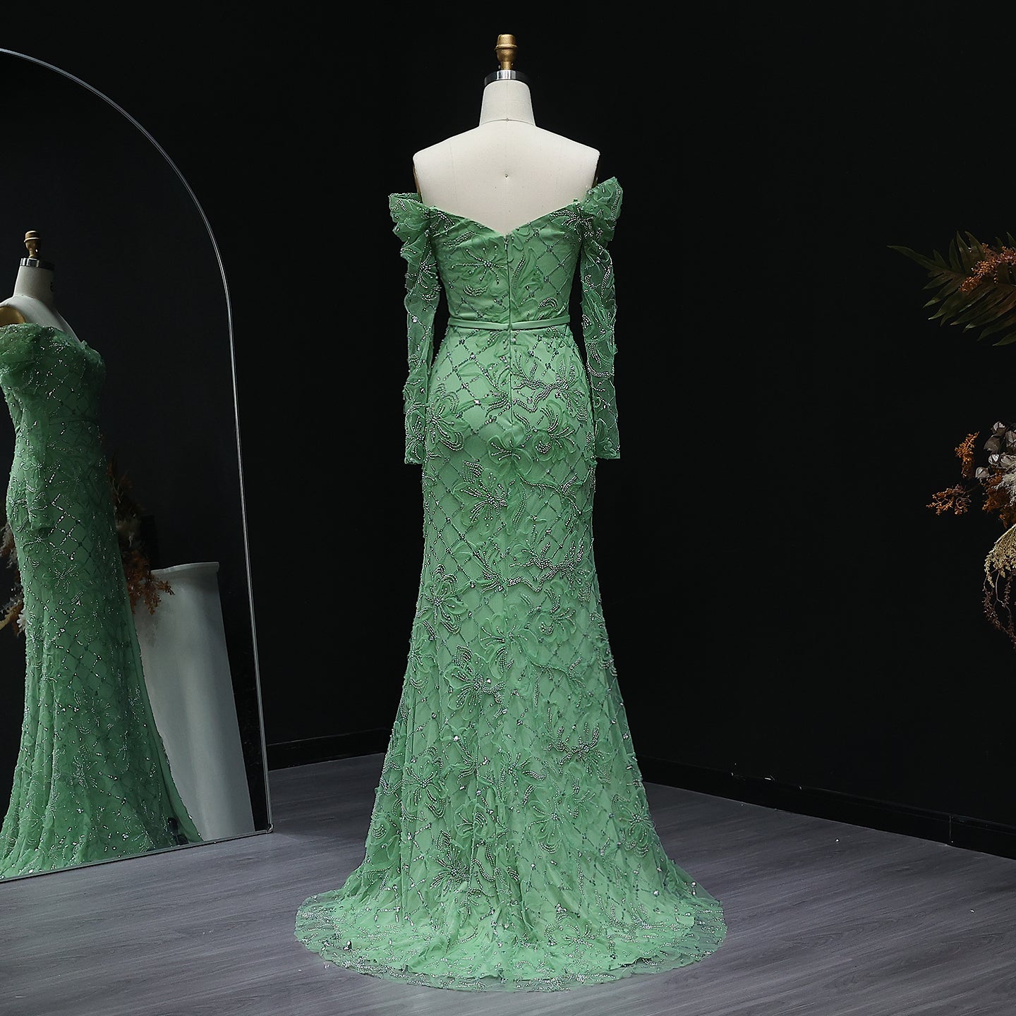 Elegant Off Shoulder Mermaid Green Prom Dresses with Long Sleeve Slit Floral Evening Party Gowns