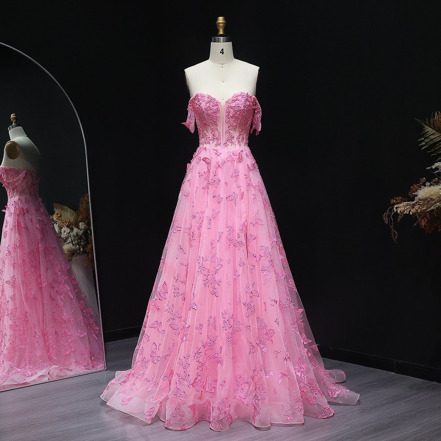Elegant Off-Shoulder Pink Lace Appliques Prom Dresses for Women Wedding Birthday Party Gowns