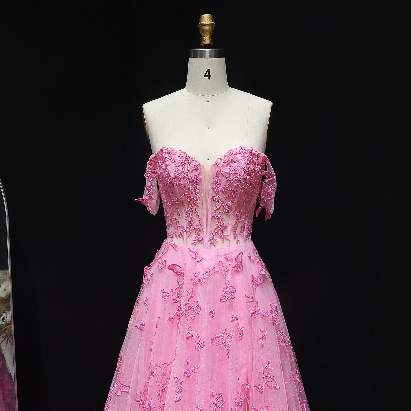 Elegant Off-Shoulder Pink Lace Appliques Prom Dresses for Women Wedding Birthday Party Gowns