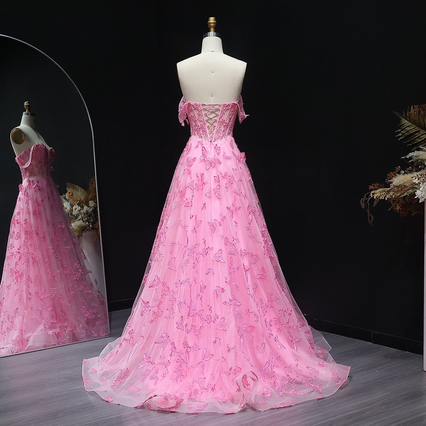 Elegant Off-Shoulder Pink Lace Appliques Prom Dresses for Women Wedding Birthday Party Gowns