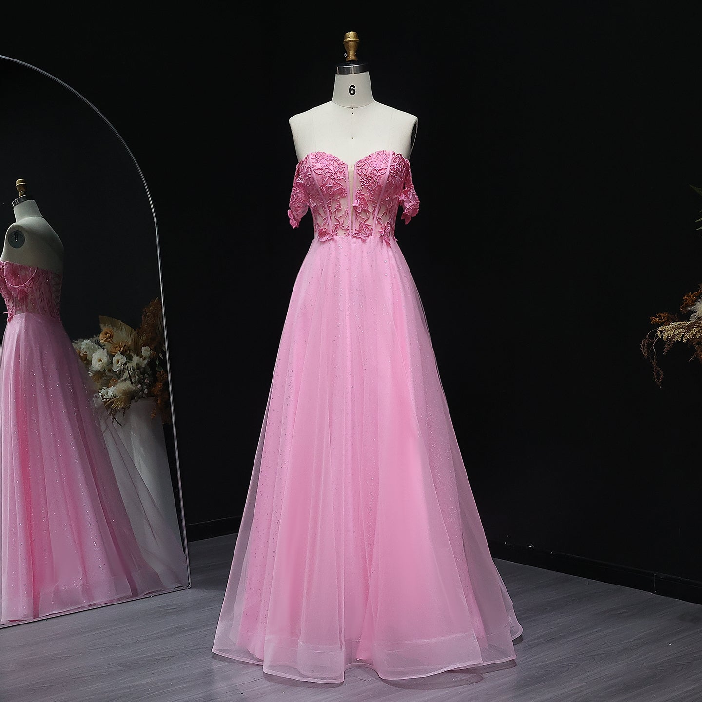 Sparkly Off-Shoulder Pink Appliques Prom Dress for Women Lace-up Tulle A-line Evening Party Gowns