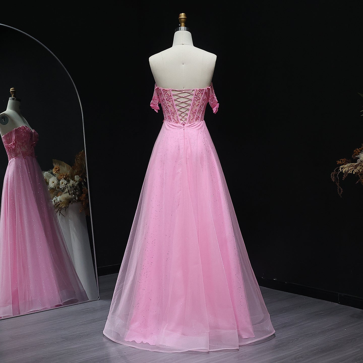 Sparkly Off-Shoulder Pink Appliques Prom Dress for Women Lace-up Tulle A-line Evening Party Gowns