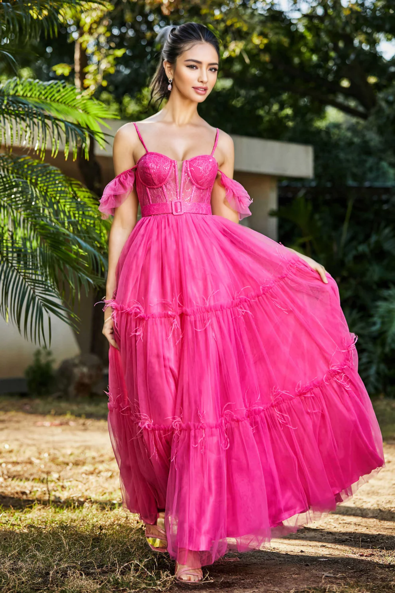 Chic Fuchsia Off-Shoulder Tulle Prom Dress with Belt Layered Feathers Evening Party Gowns