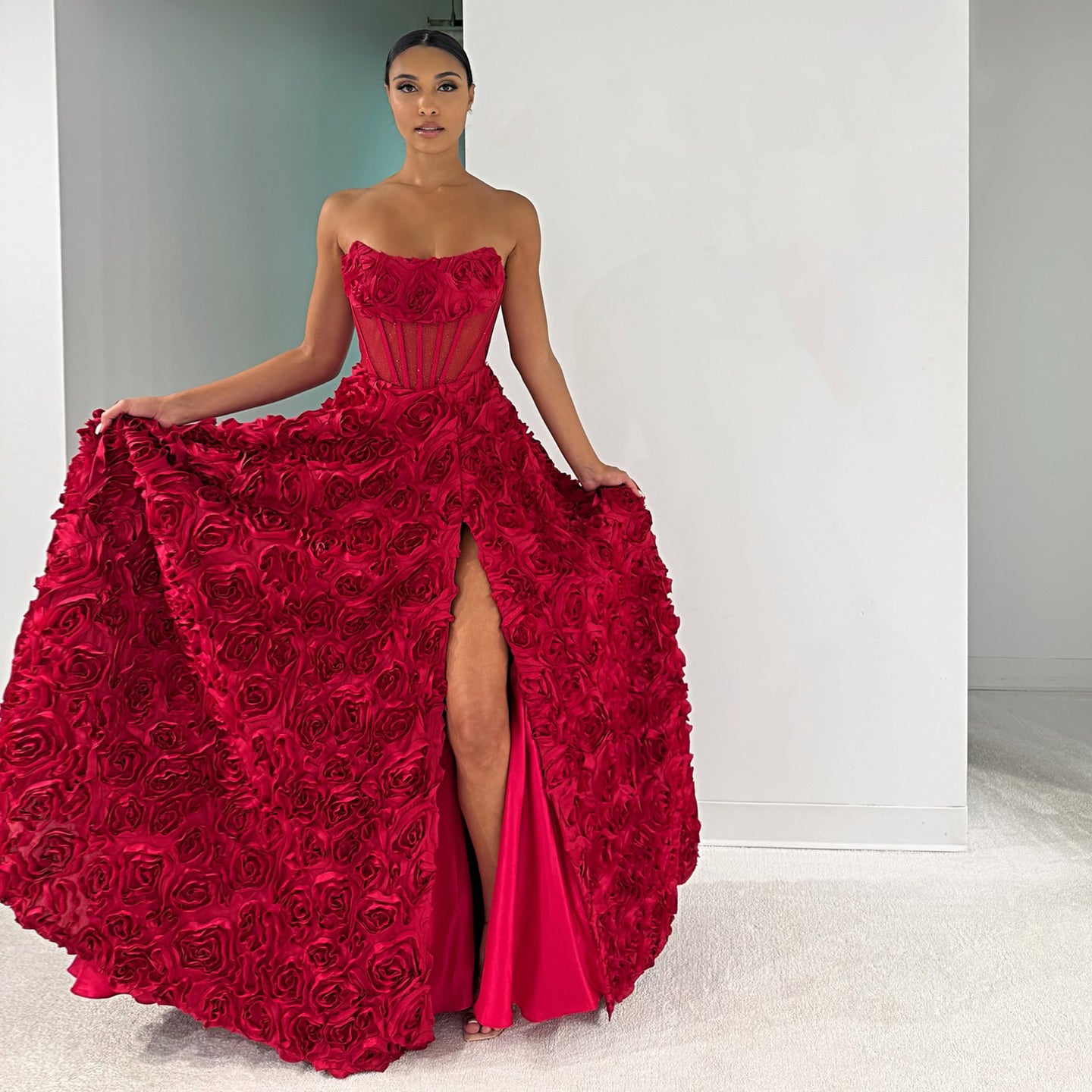 Luxury 3D Flowers Black Strapless Evening Dress with Slit SH325