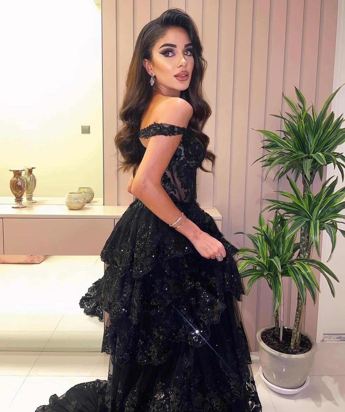 Black Off Shoulder Prom Dresses with Embroidery High Side Slit for Women Graduation Party Gowns