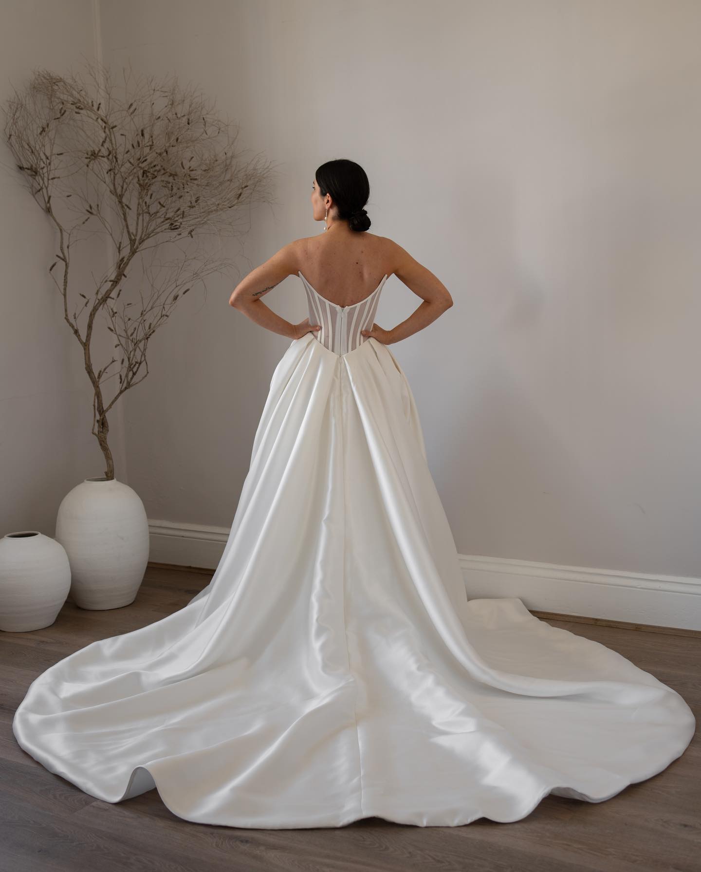 Elegant Sweetheart Satin Corset Wedding Dress with Train SW071