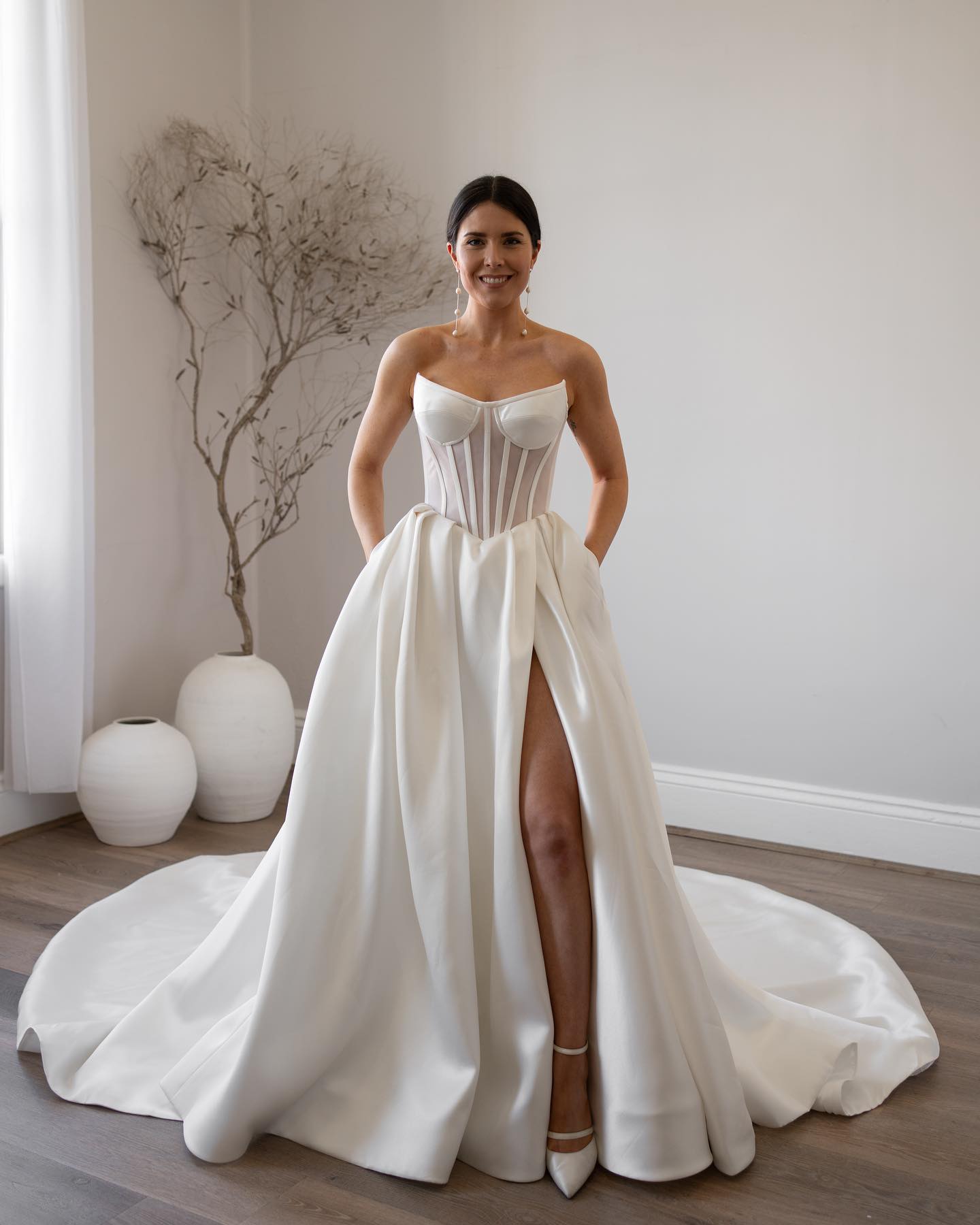 Elegant Sweetheart Satin Corset Wedding Dress with Train SW071