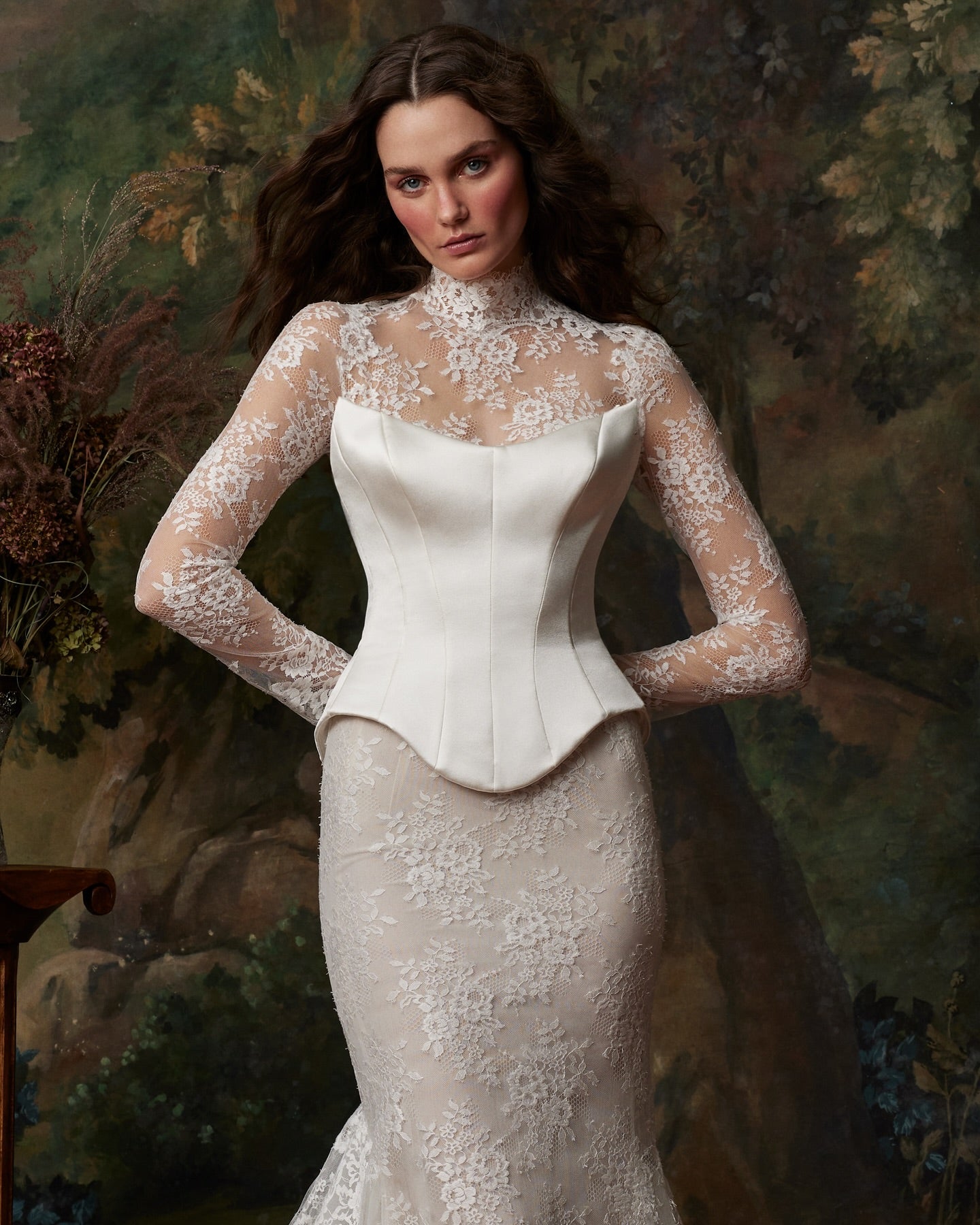 Luxury Vintage Lace Mermaid Wedding Dress with Corset Bodice SW080