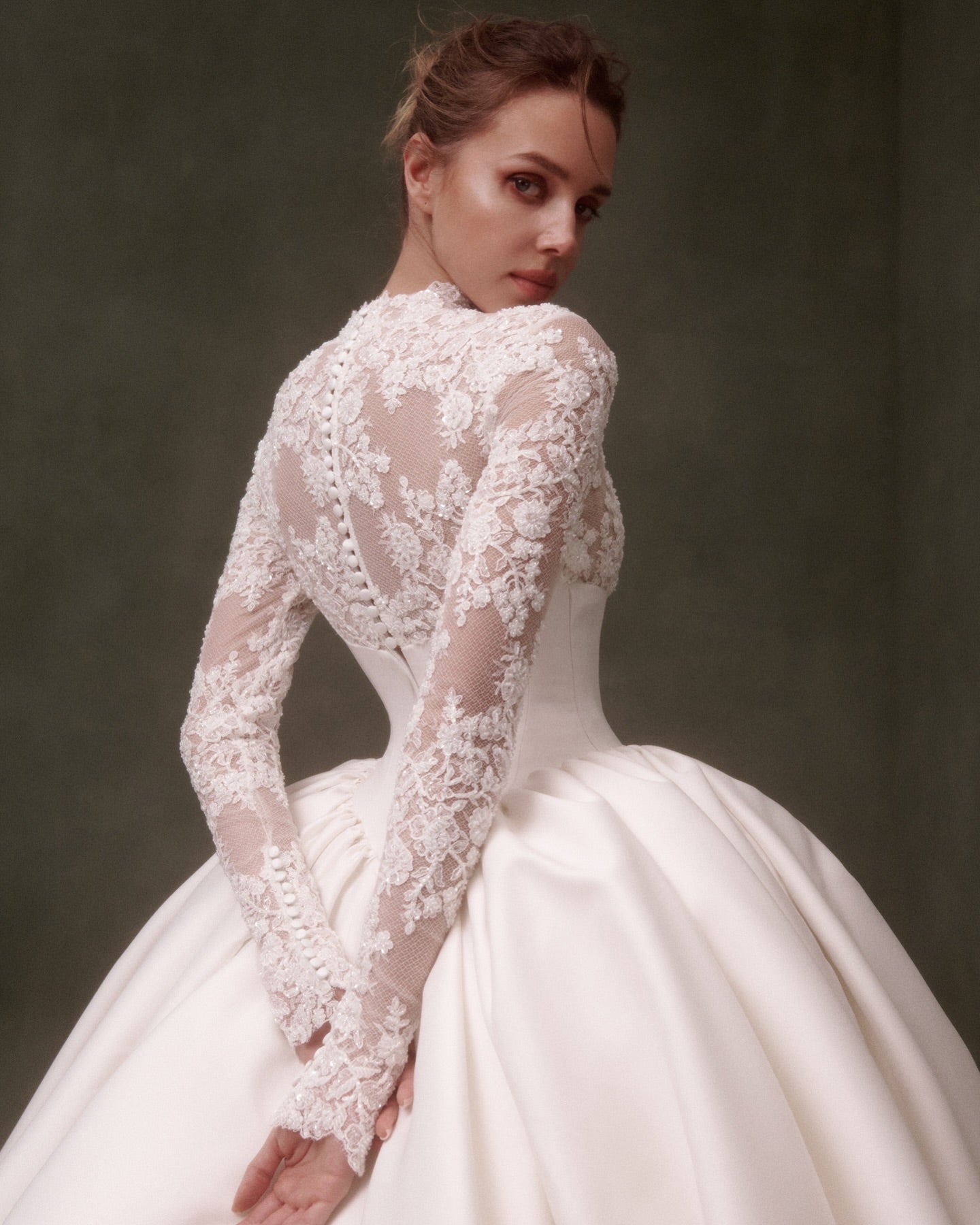 Elegant Classic Long Sleeve Satin Ball Gown Wedding Dress SW075
