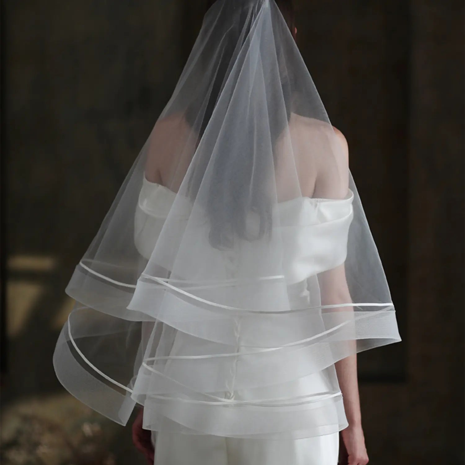 Chic White Wavy Ribbon Border Tiered Bridal Tulle Veil BV008 SHEER FAIRY