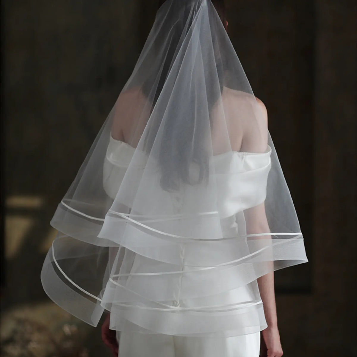 Chic White Wavy Ribbon Border Tiered Bridal Tulle Veil BV008 SHEER FAIRY