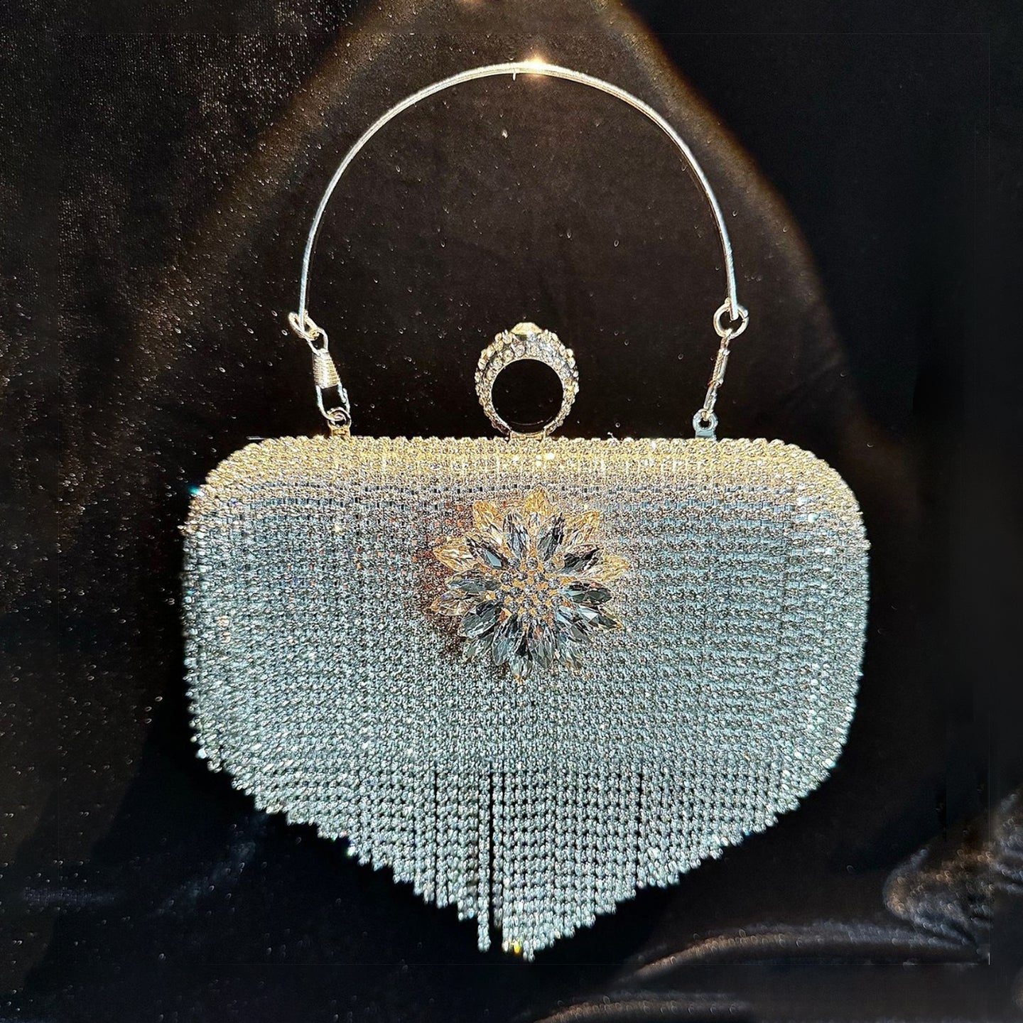 Diamond-studded Tassel Crossbody Evening Bag HB004