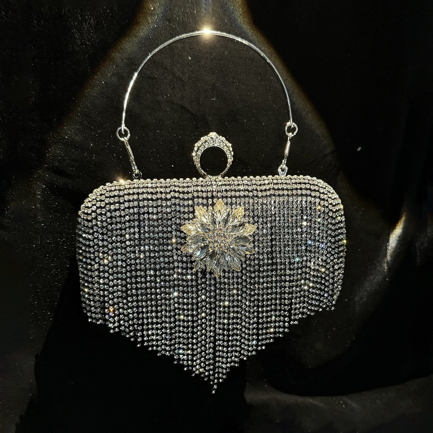 Diamond-studded Tassel Crossbody Evening Bag HB004
