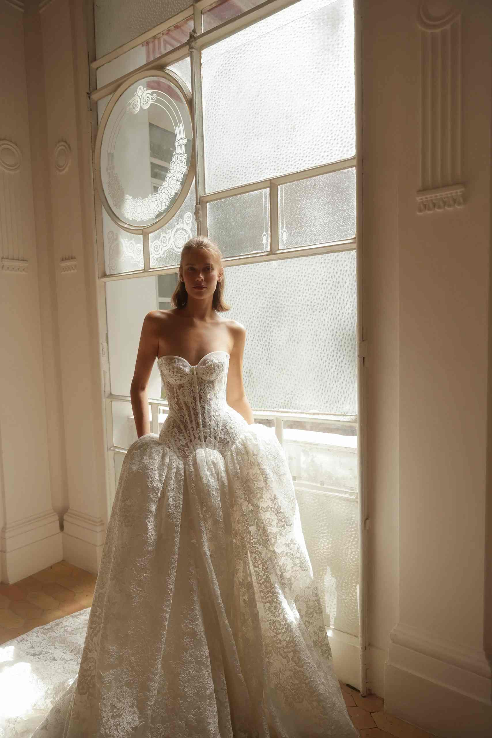 Sexy Sweetheart Backless Long Lace Wedding Dress SW193 Sheer Fairy