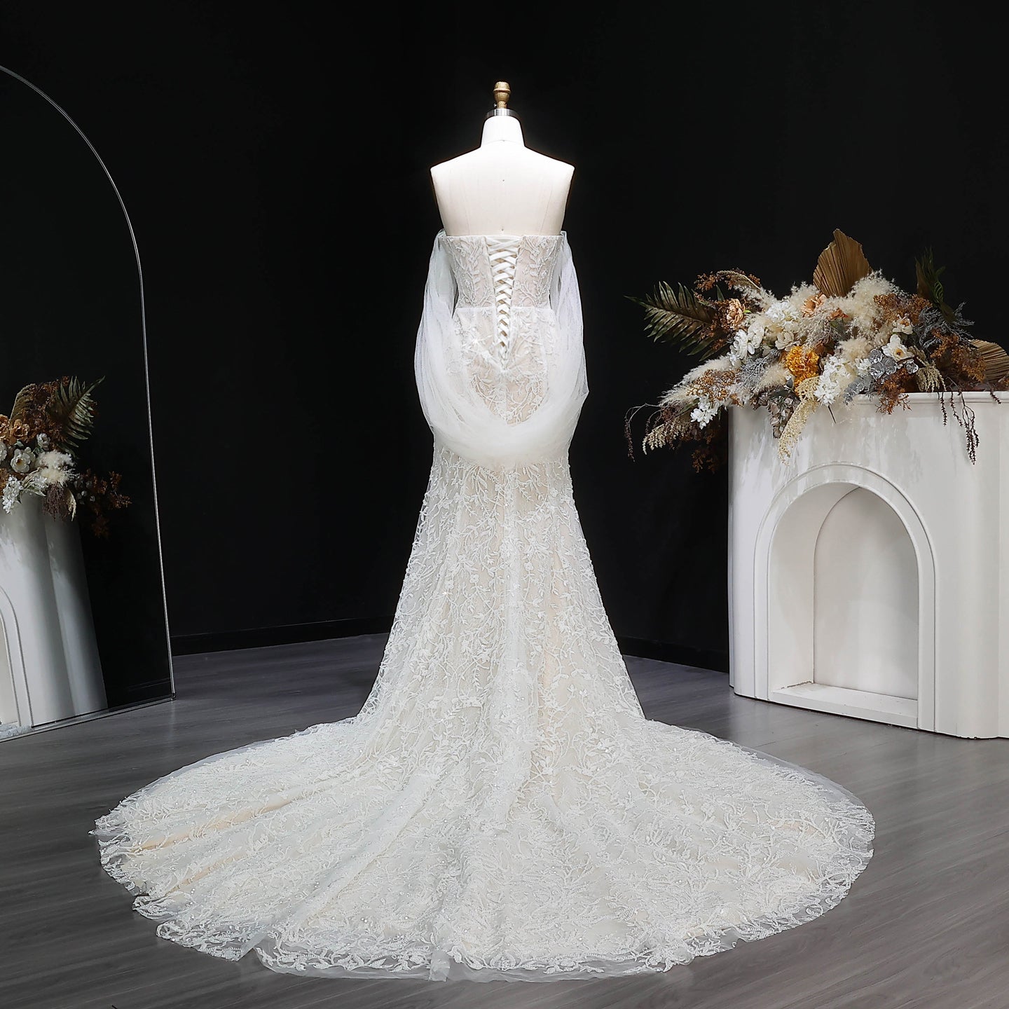 Ivory  Romantic A-Line Satin Wedding Dress 3D Rose Floral With Veil  SW661（副本） Sheer Fairy