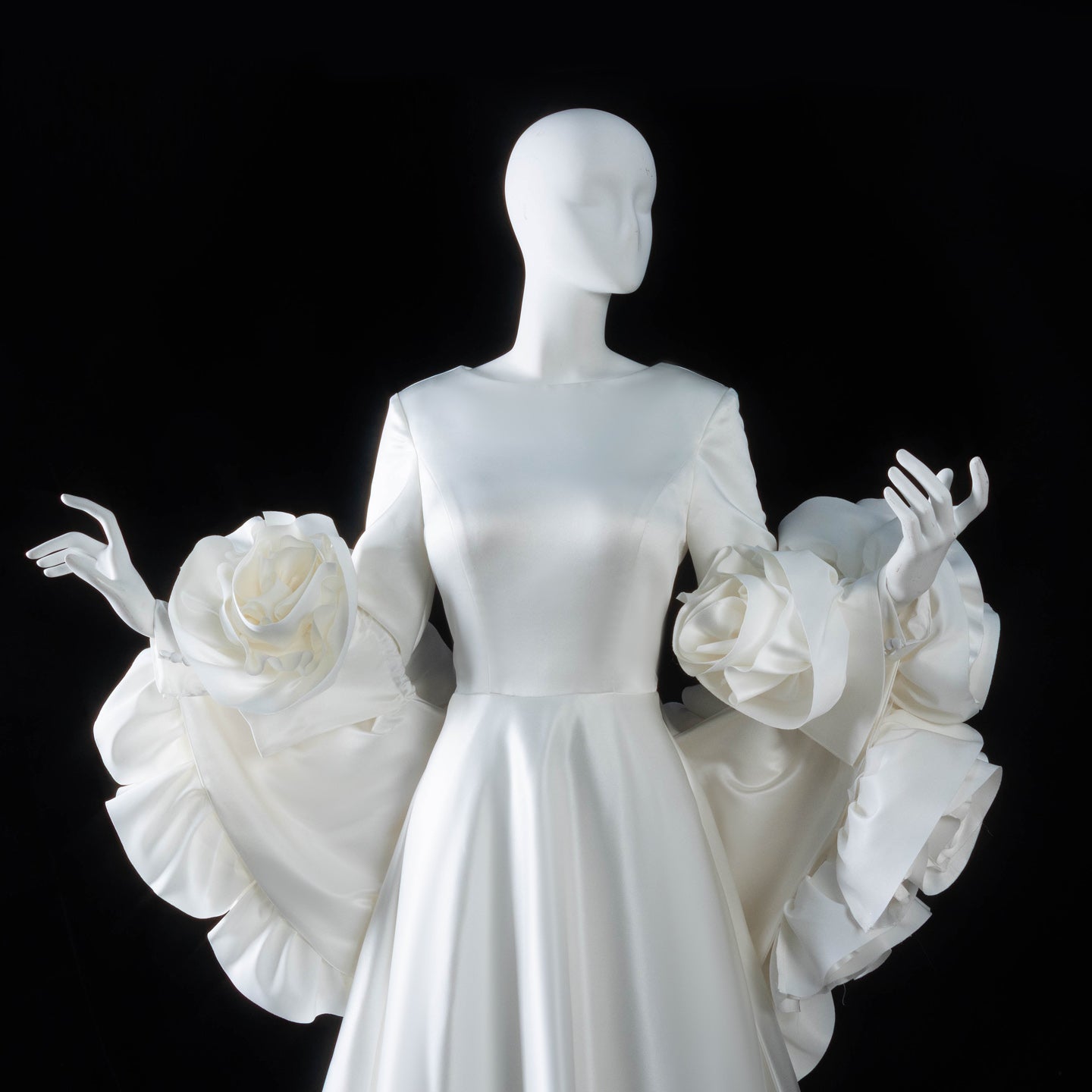 Ivory  Romantic A-Line Satin Wedding Dress 3D Rose Floral With Veil  SW661 Sheer Fairy