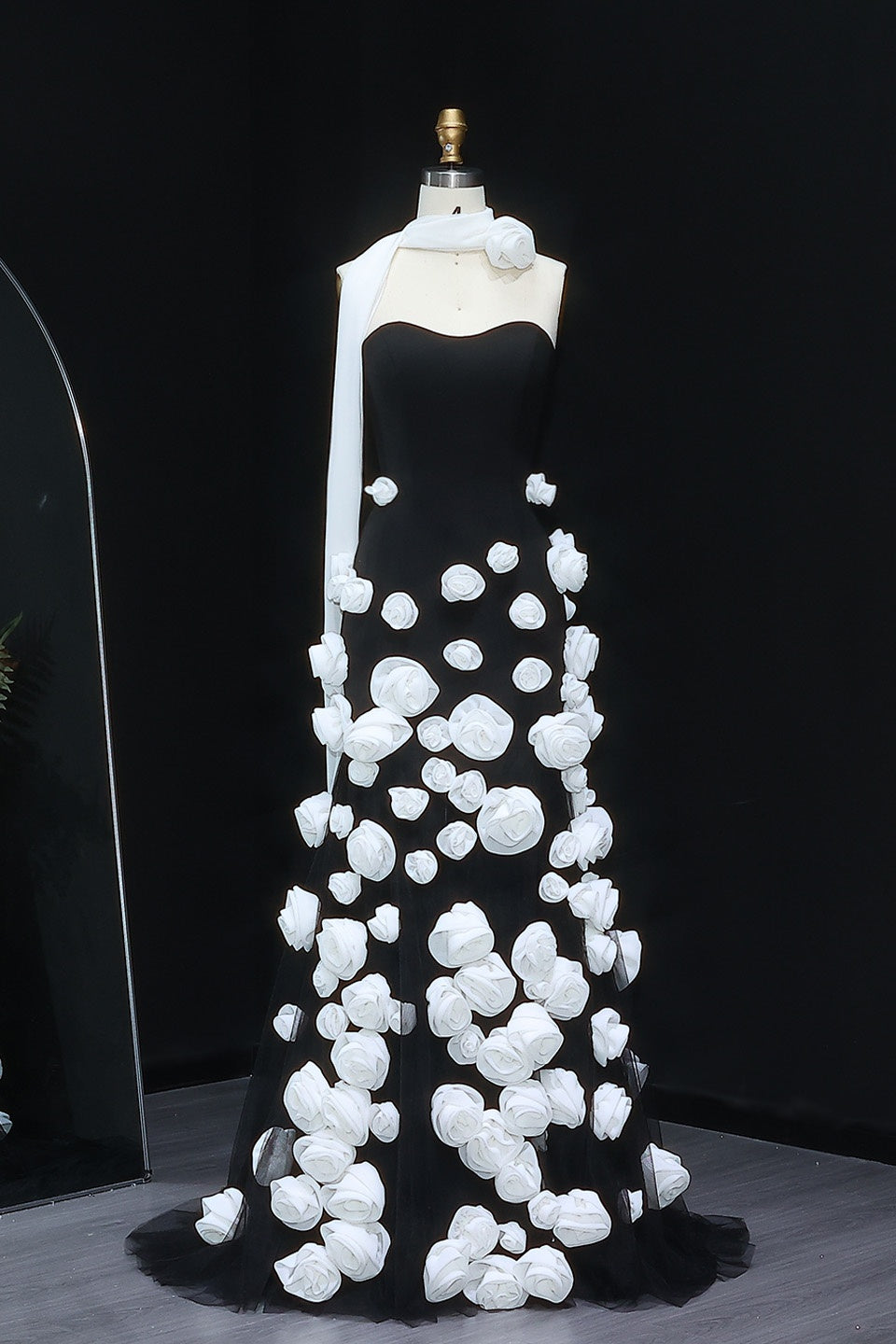 Modest 3D Rose Strapless Mermaid Evening Dress with Train SS207