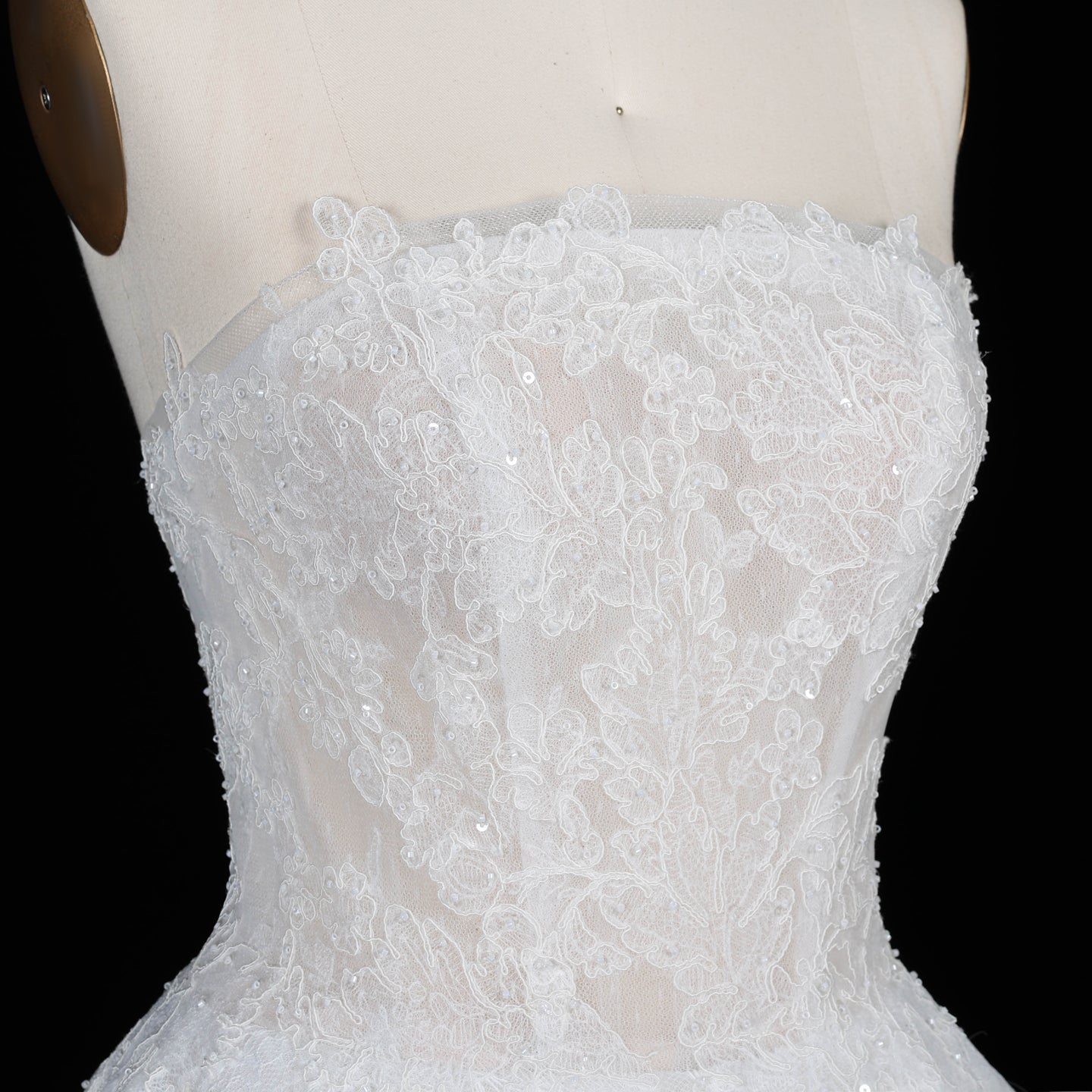 White Corset Strapless Lace Applique Tulle Bridal Ball Gown Wedding Dress SW611 Sheer Fairy