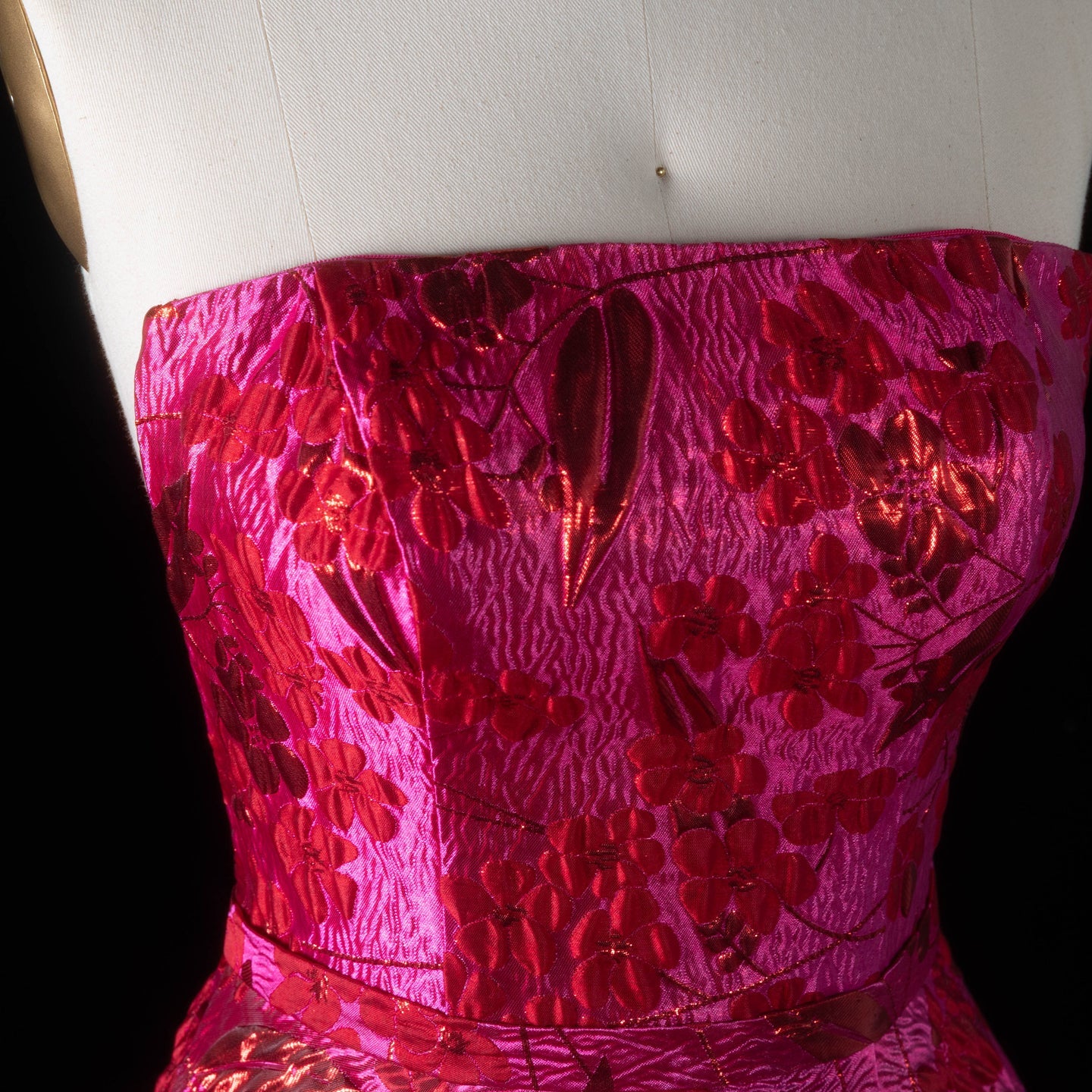 Luxury Fuchsia Metallic Leaf Pattern Strapless A-Line Prom Dress SH180 Sheer Fairy