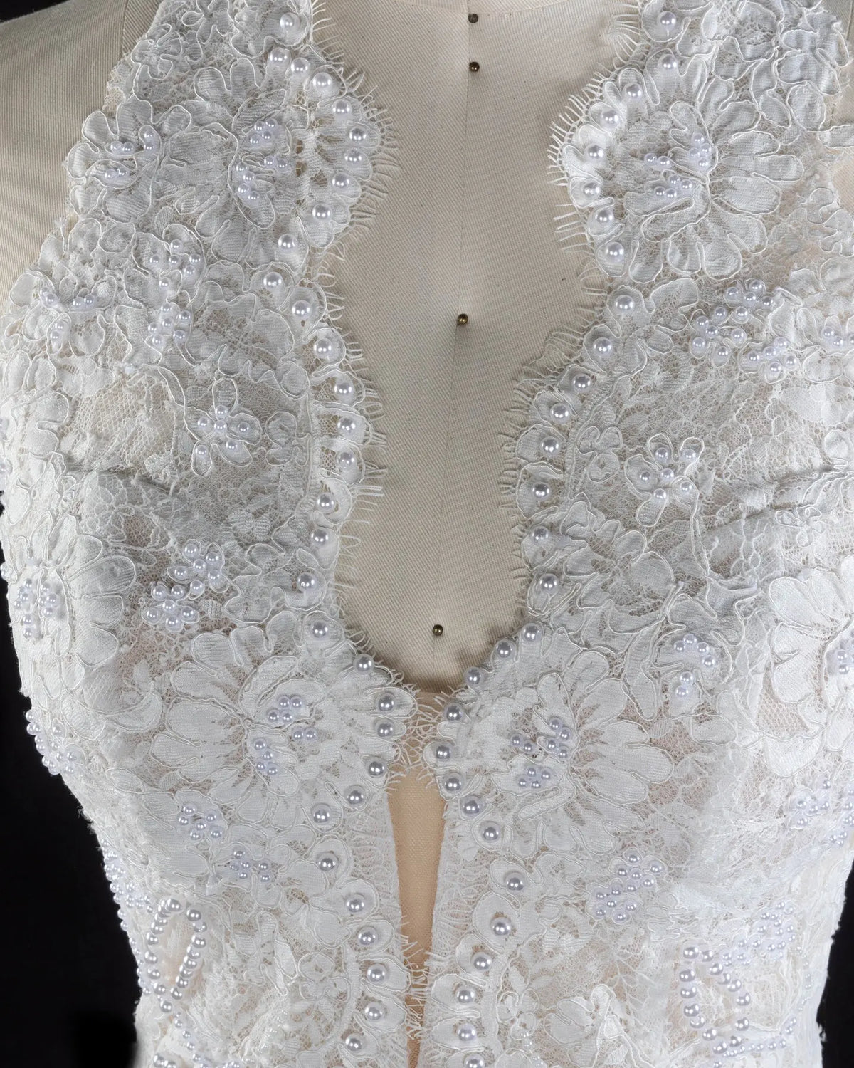 Luxury White Lace Halter Ball Gown Wedding Dress SW596 Sheer Fairy