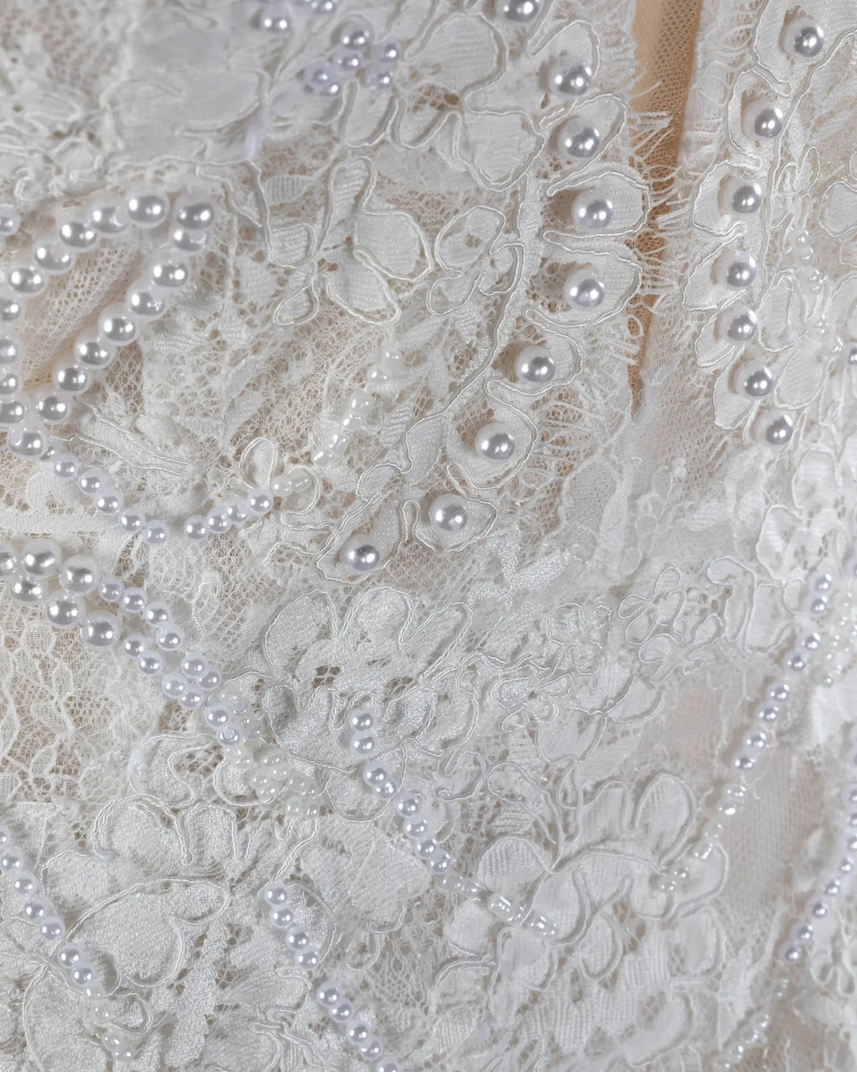 Luxury White Lace Halter Ball Gown Wedding Dress SW596 Sheer Fairy