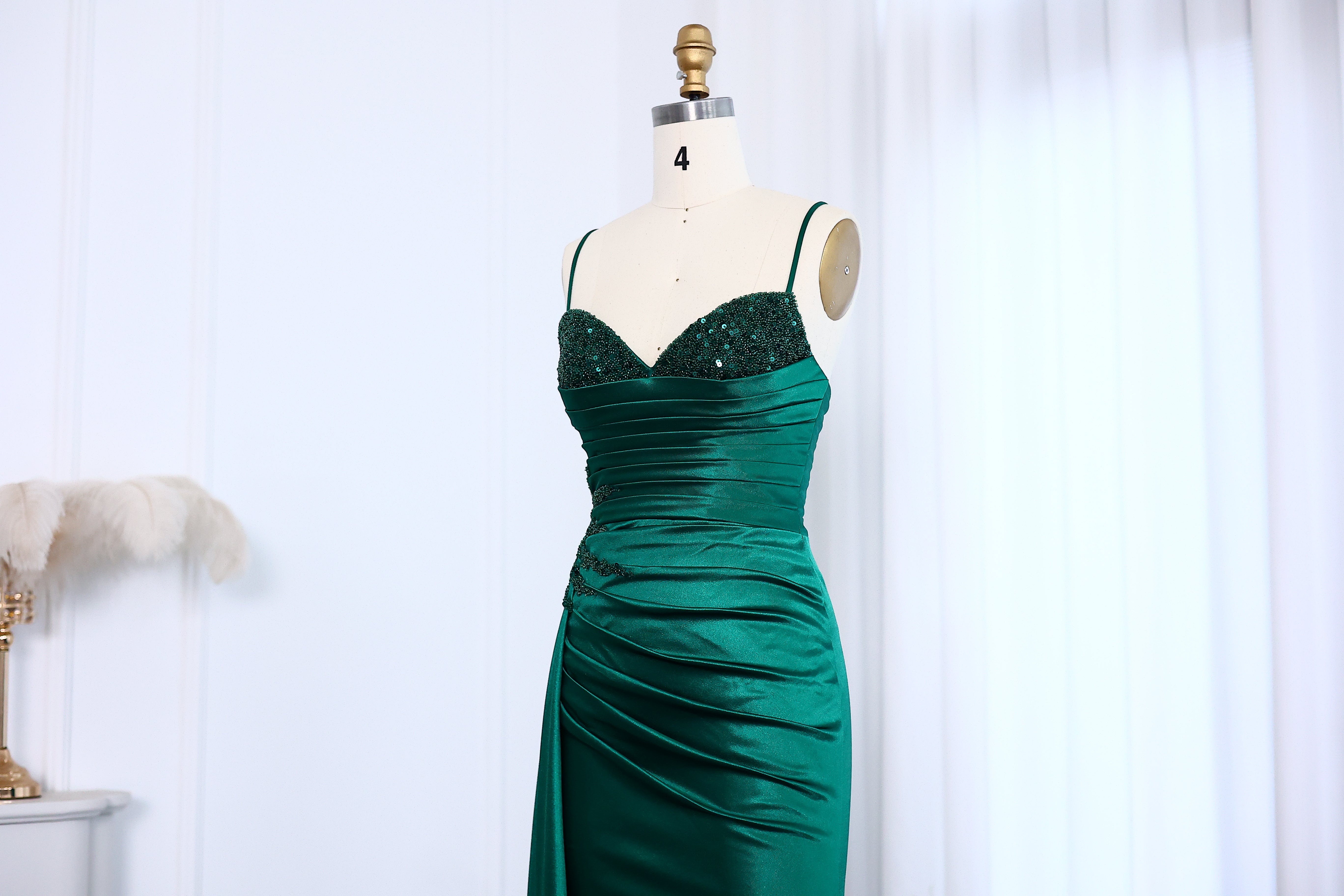 Emerald Green Silky Satin Mermaid Long Prom Dresses 2025 Sexy Spaghetti Straps Formal Evening Gowns