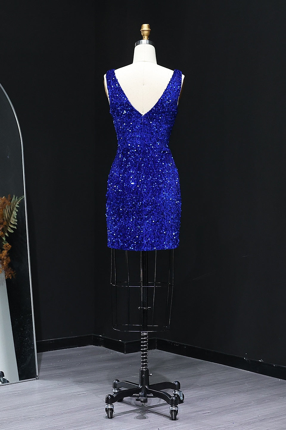 Royal Blue Sequin Plunging V-Neck Sheath Homecoming Dress RM112