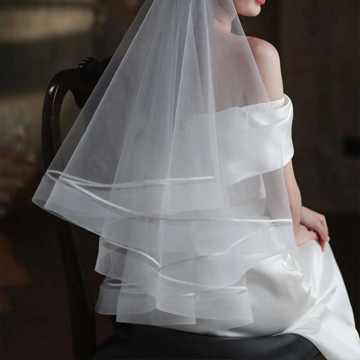 Chic White Wavy Ribbon Border Tiered Bridal Tulle Veil BV008 SHEER FAIRY