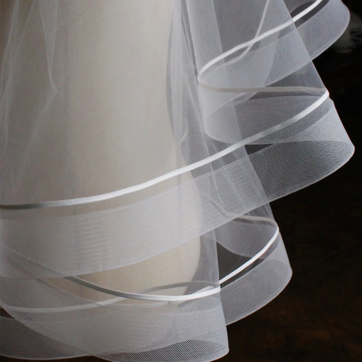 Chic White Wavy Ribbon Border Tiered Bridal Tulle Veil BV008 SHEER FAIRY