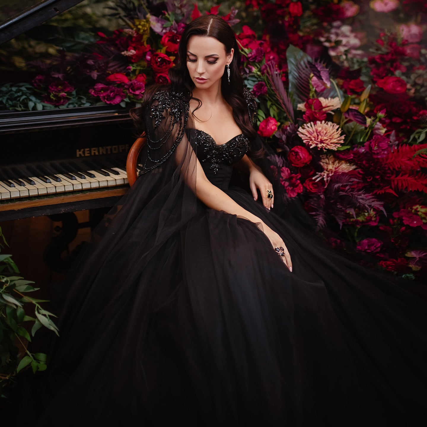 Black Beaded Strapless Detachable Capelet Ball Gown Wedding Dress SW564