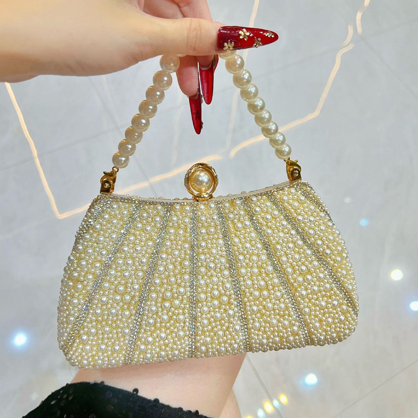 Luxury Pearl Beaded Evening Handbag HB002