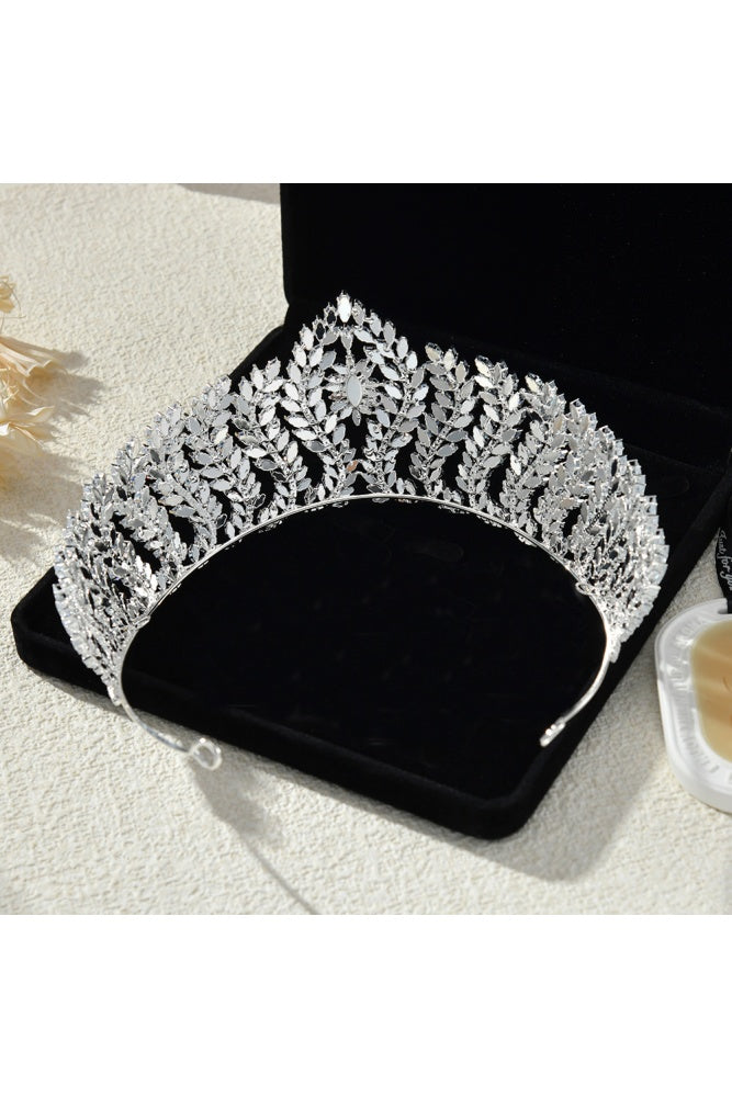 Exquisite and Luxurious Handmade Queen Crown HP001
