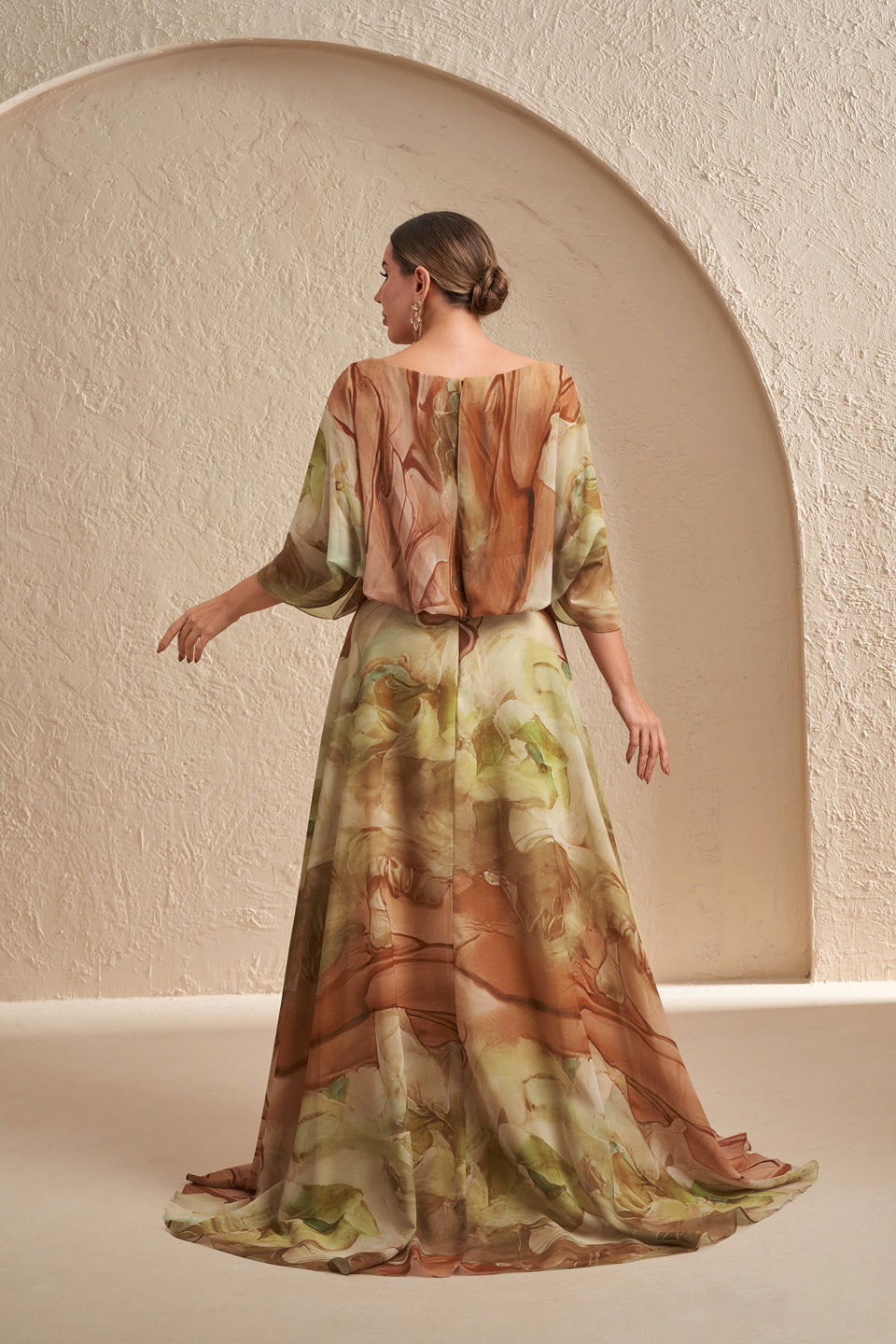 Curve-Friendly Watercolor Print Chiffon Plus Size Evening Dress SF629