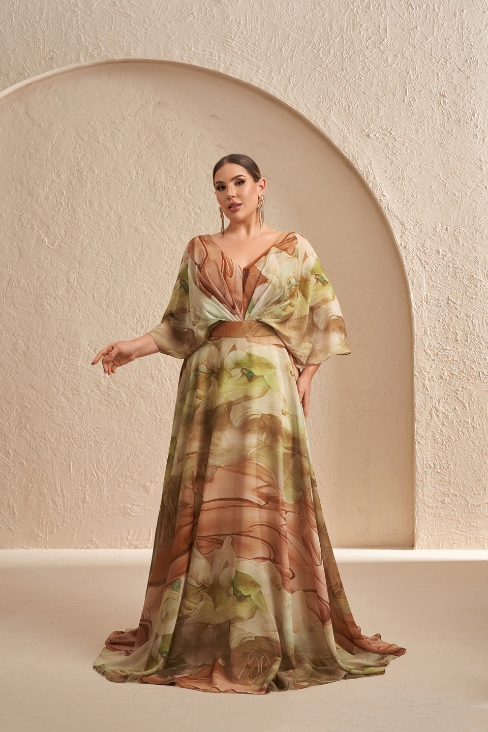 Curve-Friendly Watercolor Print Chiffon Plus Size Evening Dress SF629