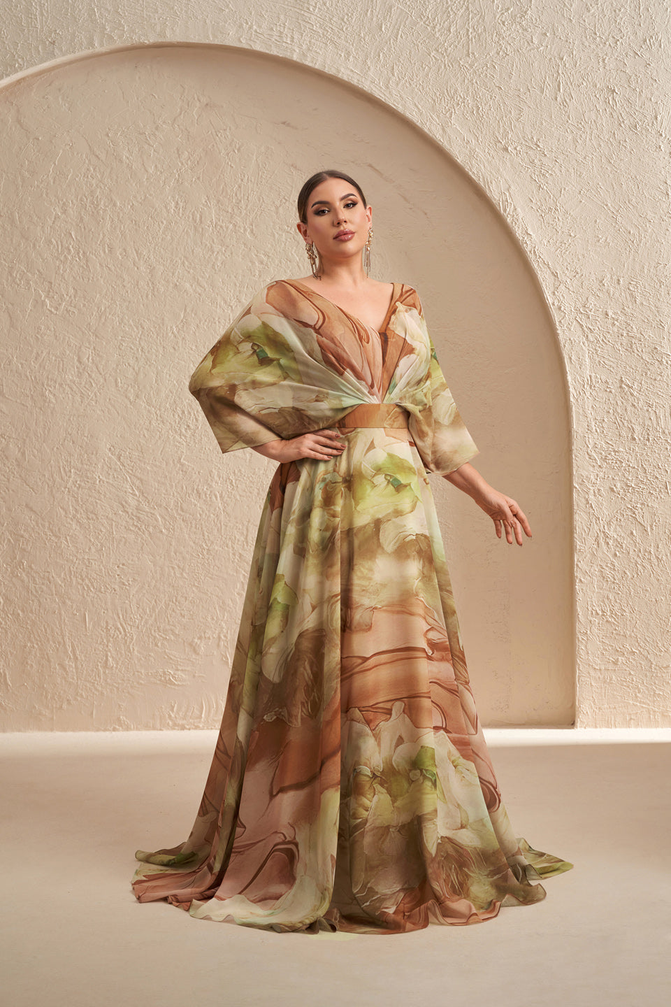 Curve-Friendly Watercolor Print Chiffon Plus Size Evening Dress SF629