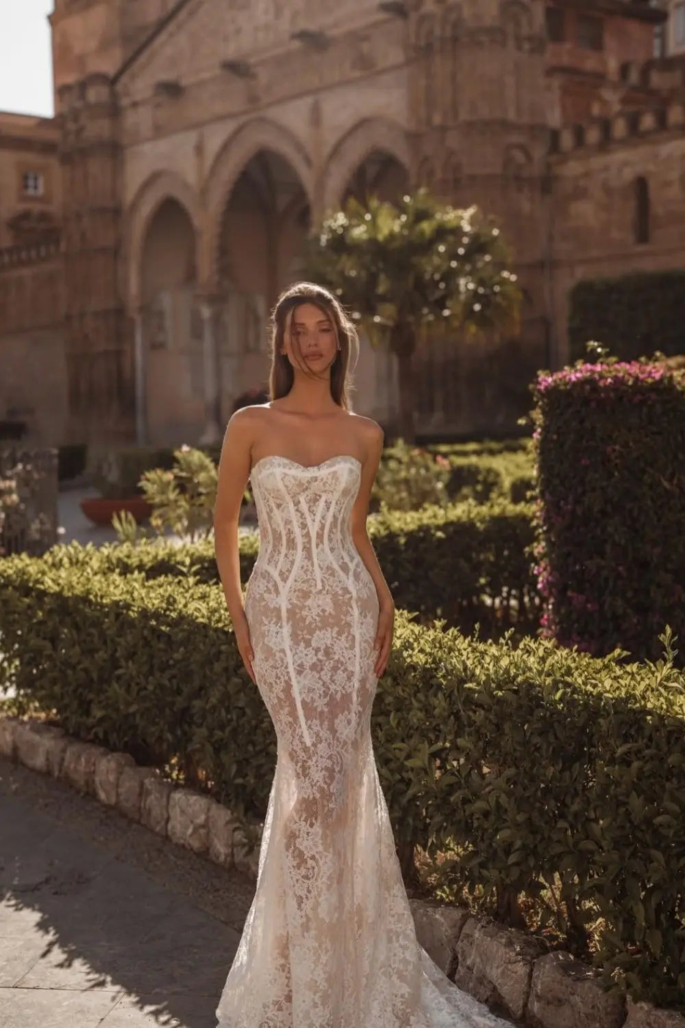 Elegant Ivory Bridal Dress Lace Appliqué Wedding Gown SW173 Sheer Fairy