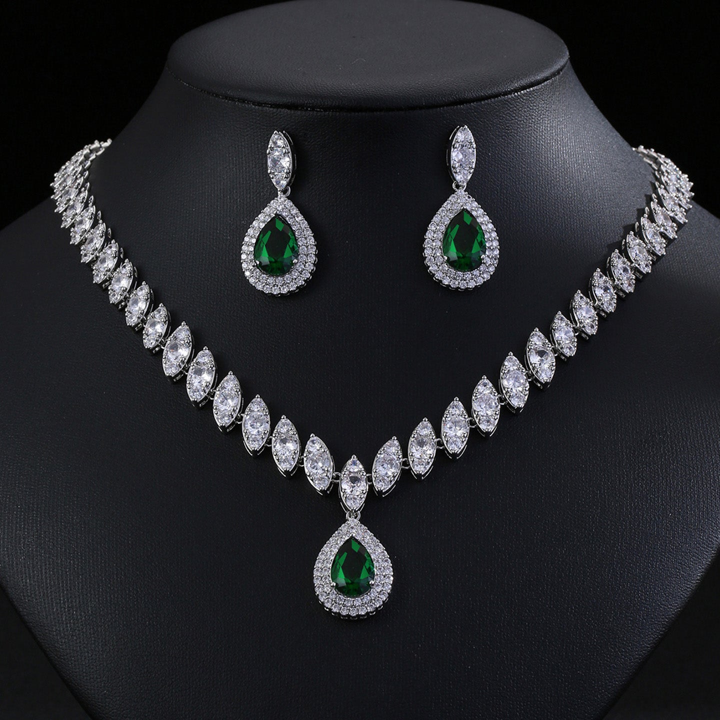 Luxury Teardrop Necklace Earrings Jewelry JW001