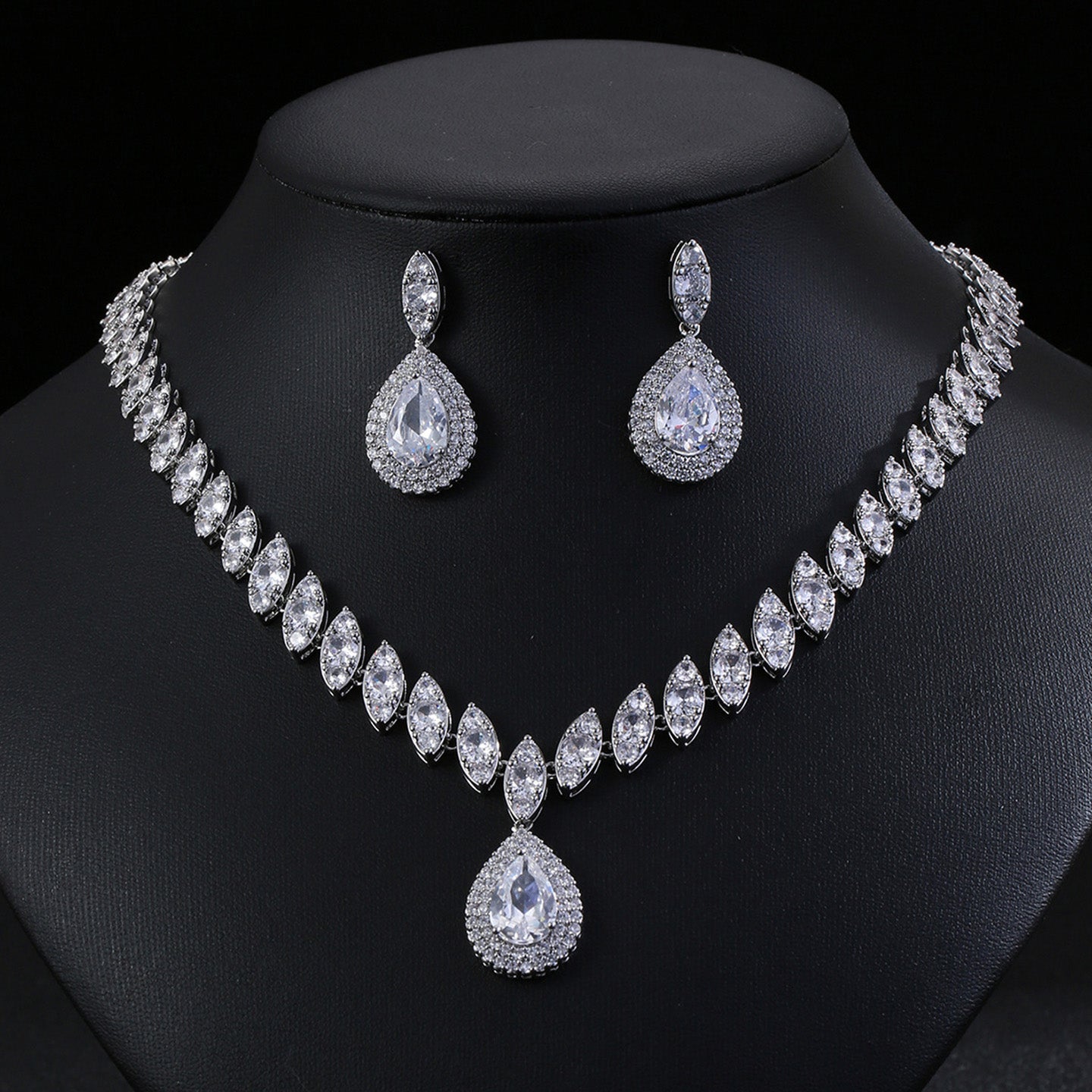 Luxury Teardrop Necklace Earrings Jewelry JW001