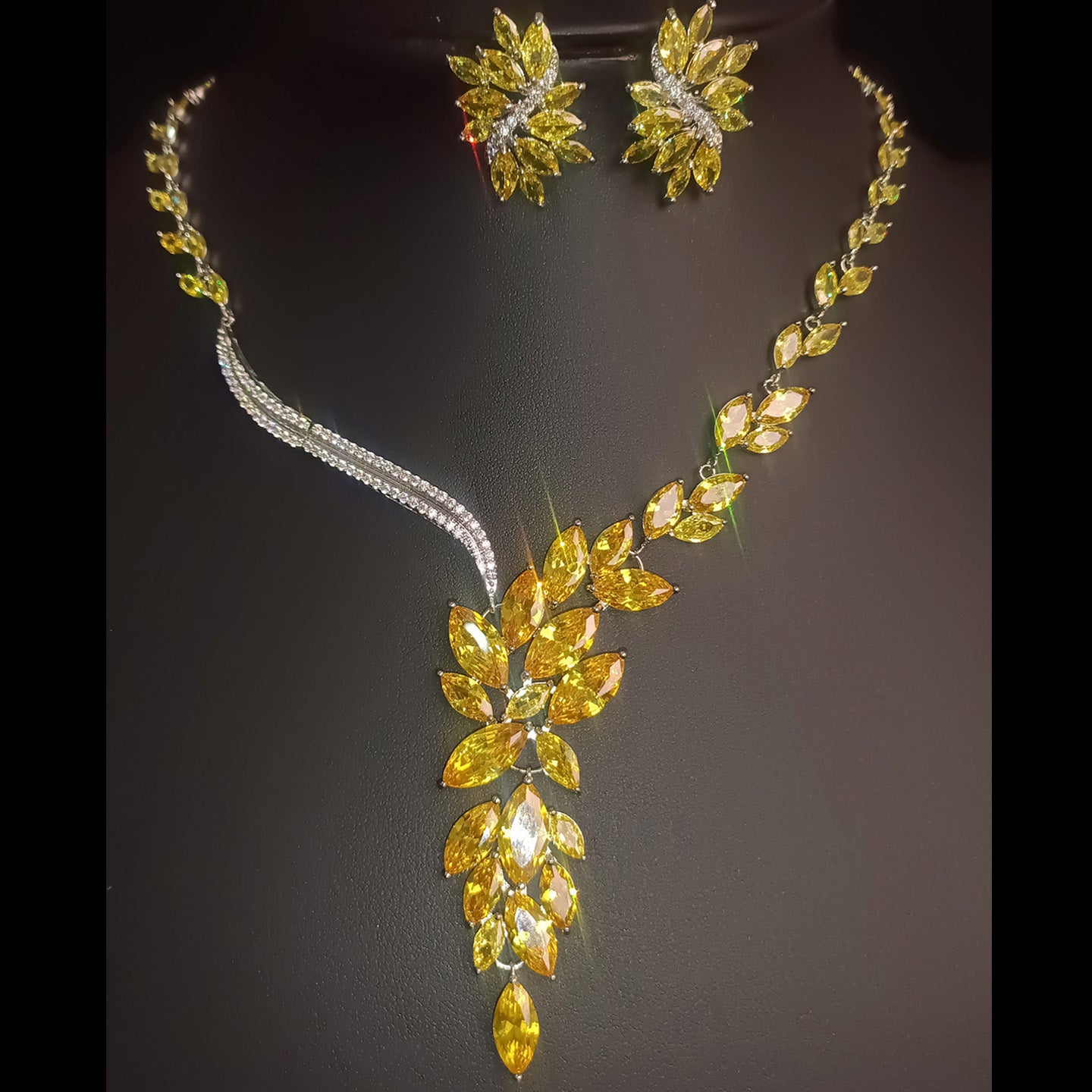 Luxury Crystal Leaf Bridal Jewelry Set JW004