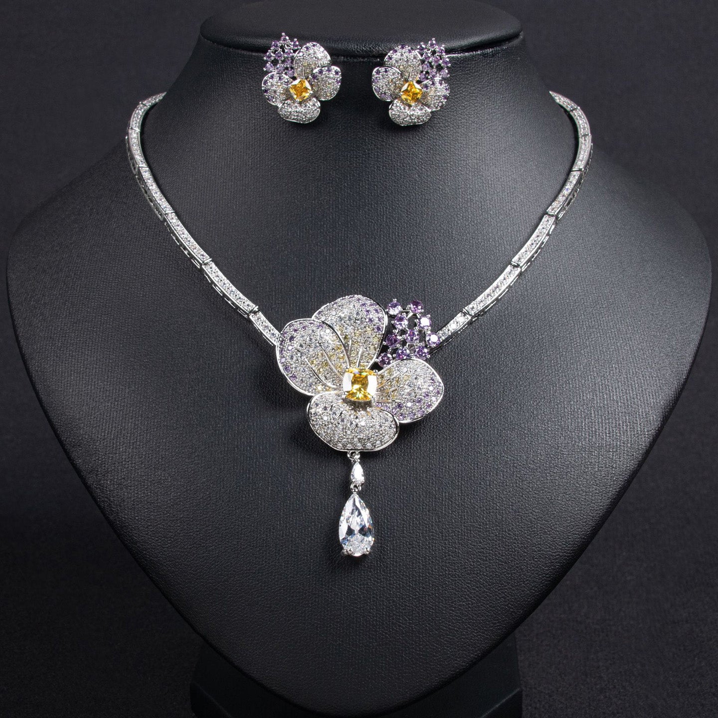 Luxury High-end Floral Zircon Necklace Set JW011