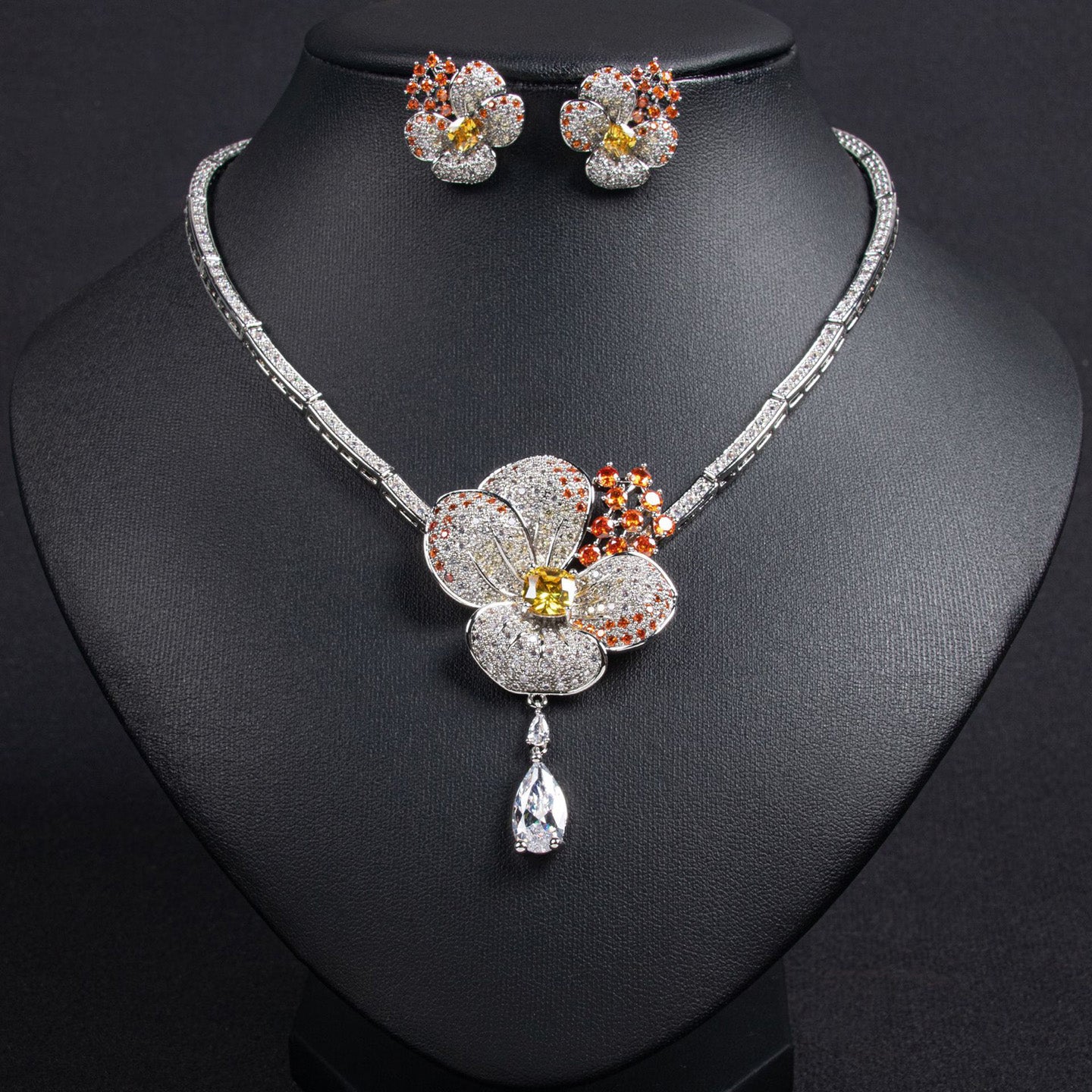 Luxury High-end Floral Zircon Necklace Set JW011